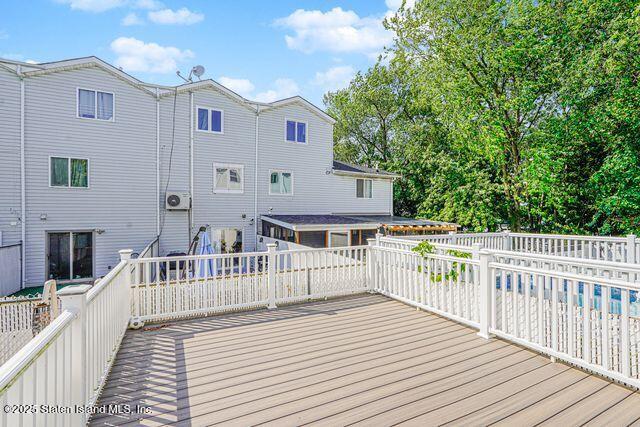 499 Medina Street, Staten Island, NY, 10306 image 32