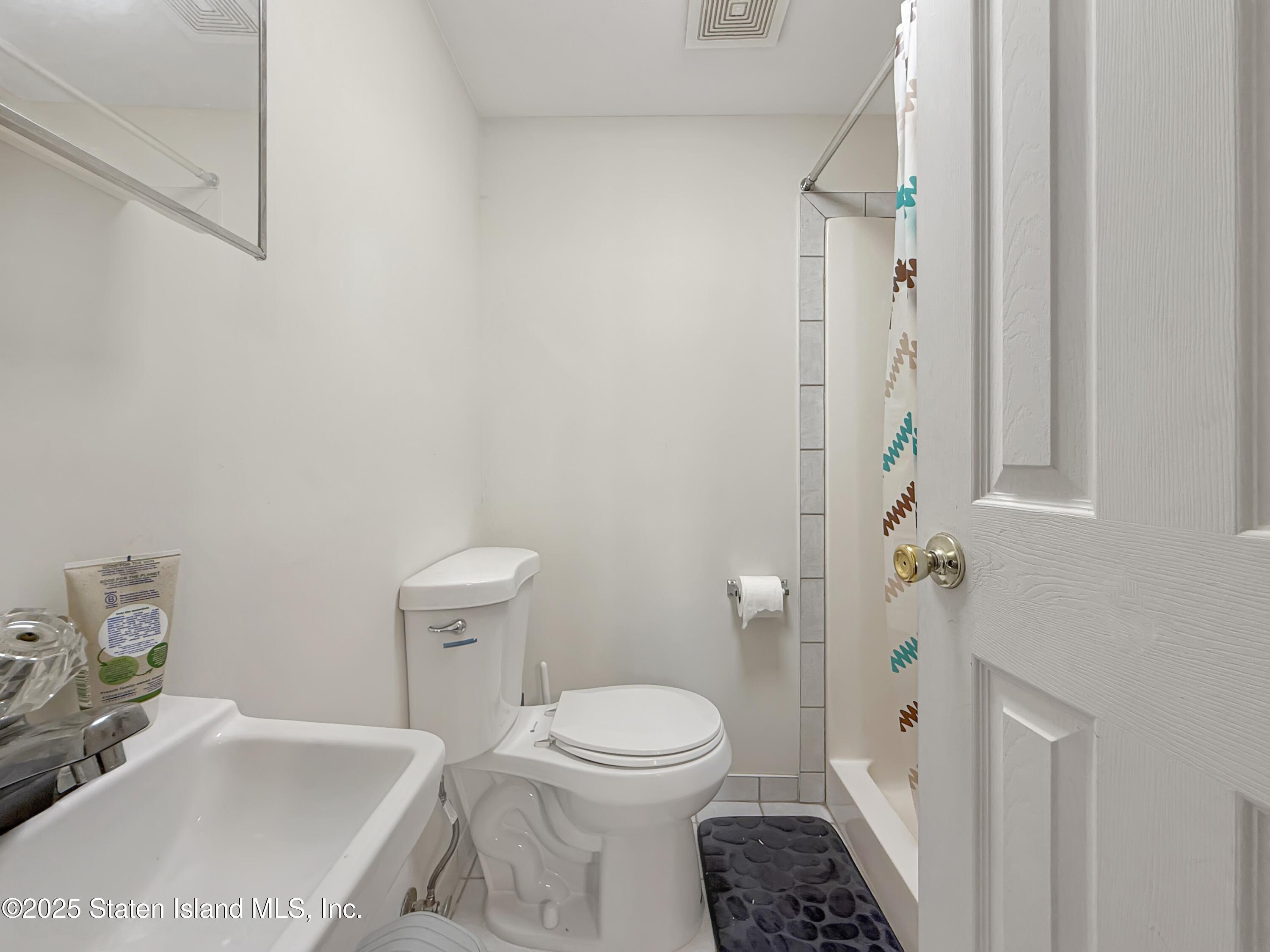 26 Aspen Knolls Way, Staten Island, NY, 10312 image 12