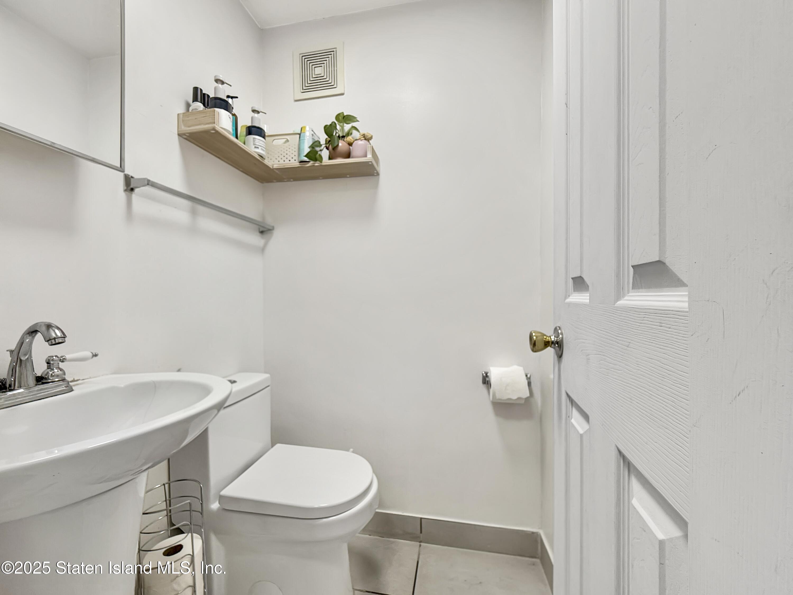 26 Aspen Knolls Way, Staten Island, NY, 10312 image 13