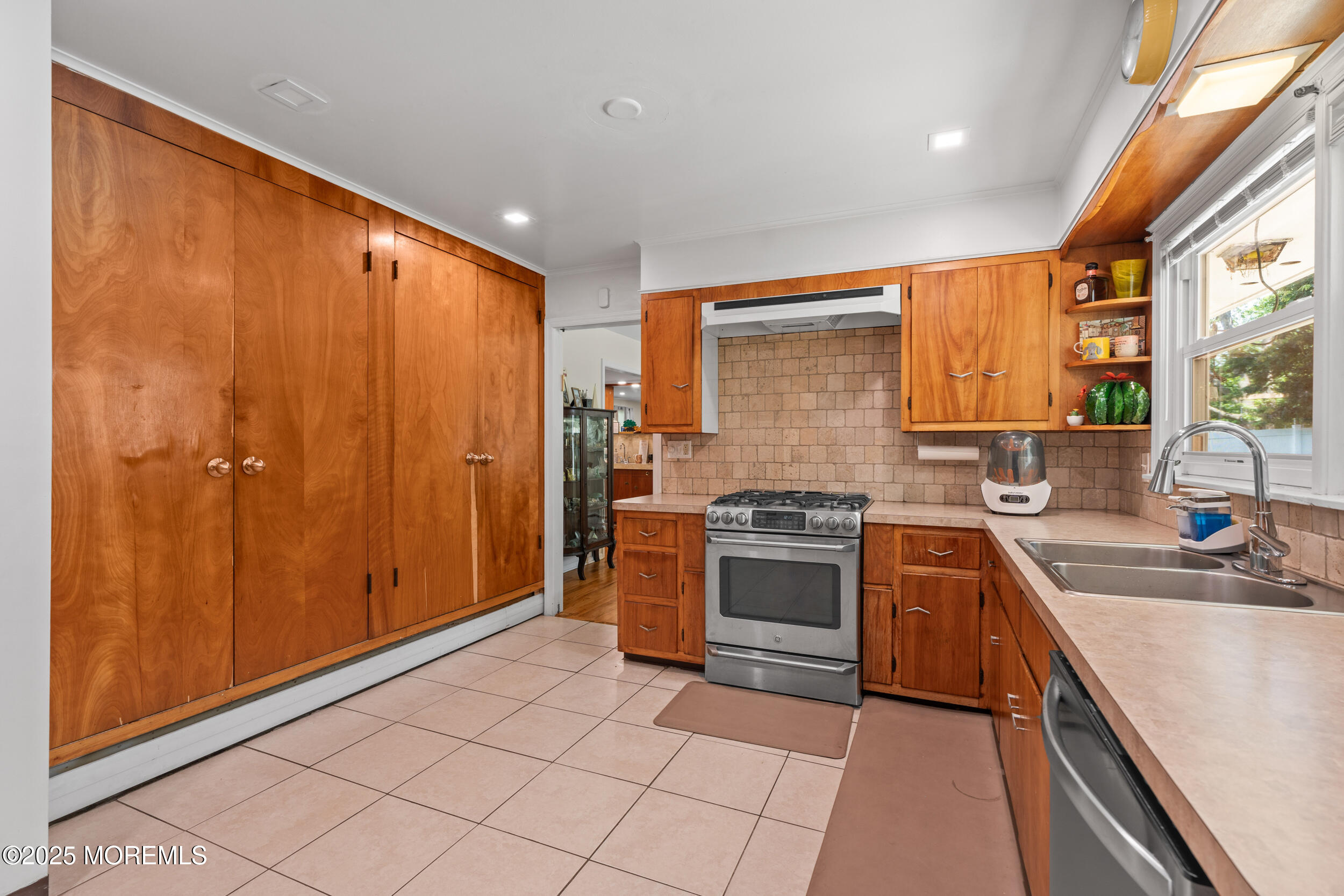 525 Marvin Drive, Long Branch, NJ, 07740 image 13