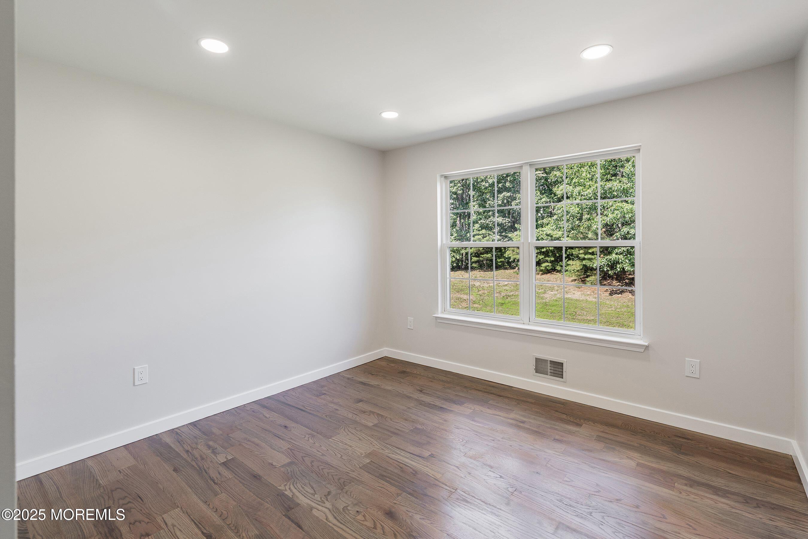2 Muirwood Court, Jackson, NJ, 08527 image 31