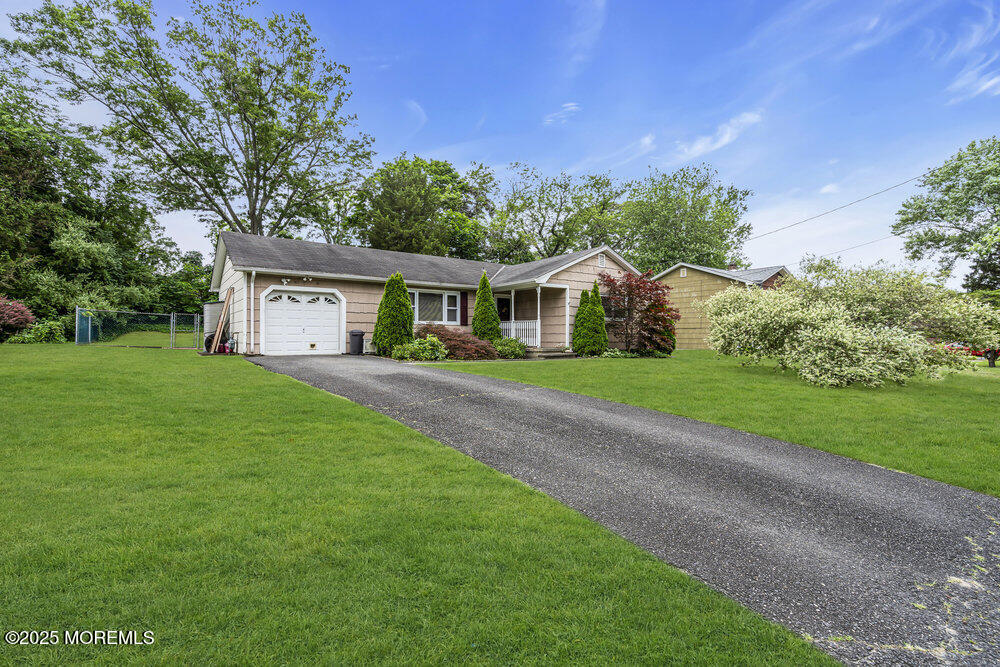 841 Raleigh Drive Image 3