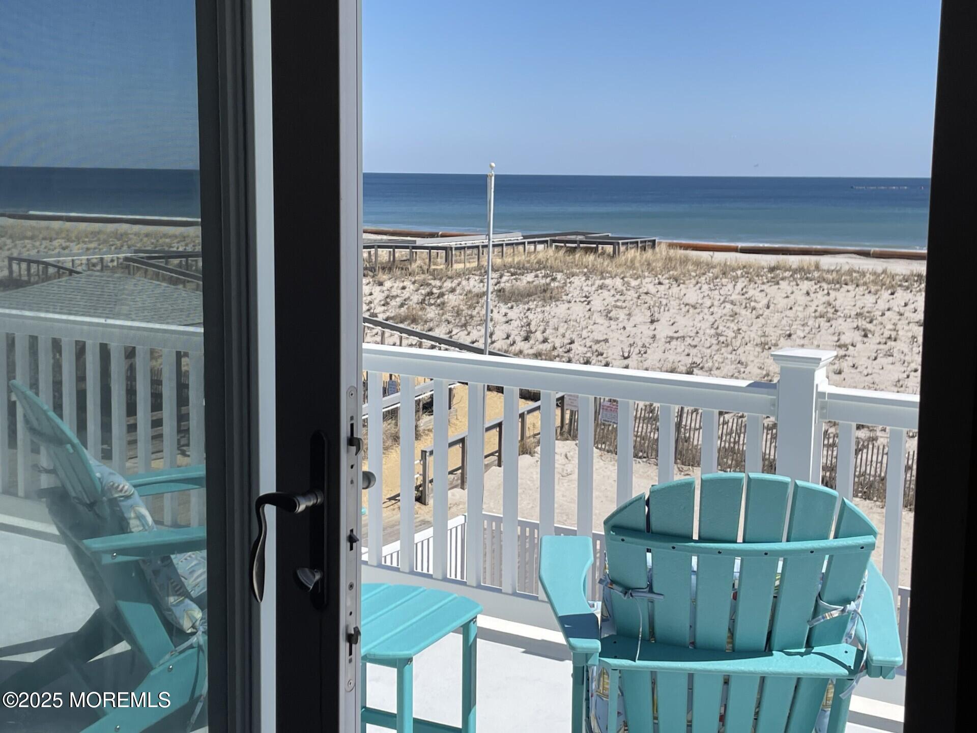 2400 Ocean Front Image 5