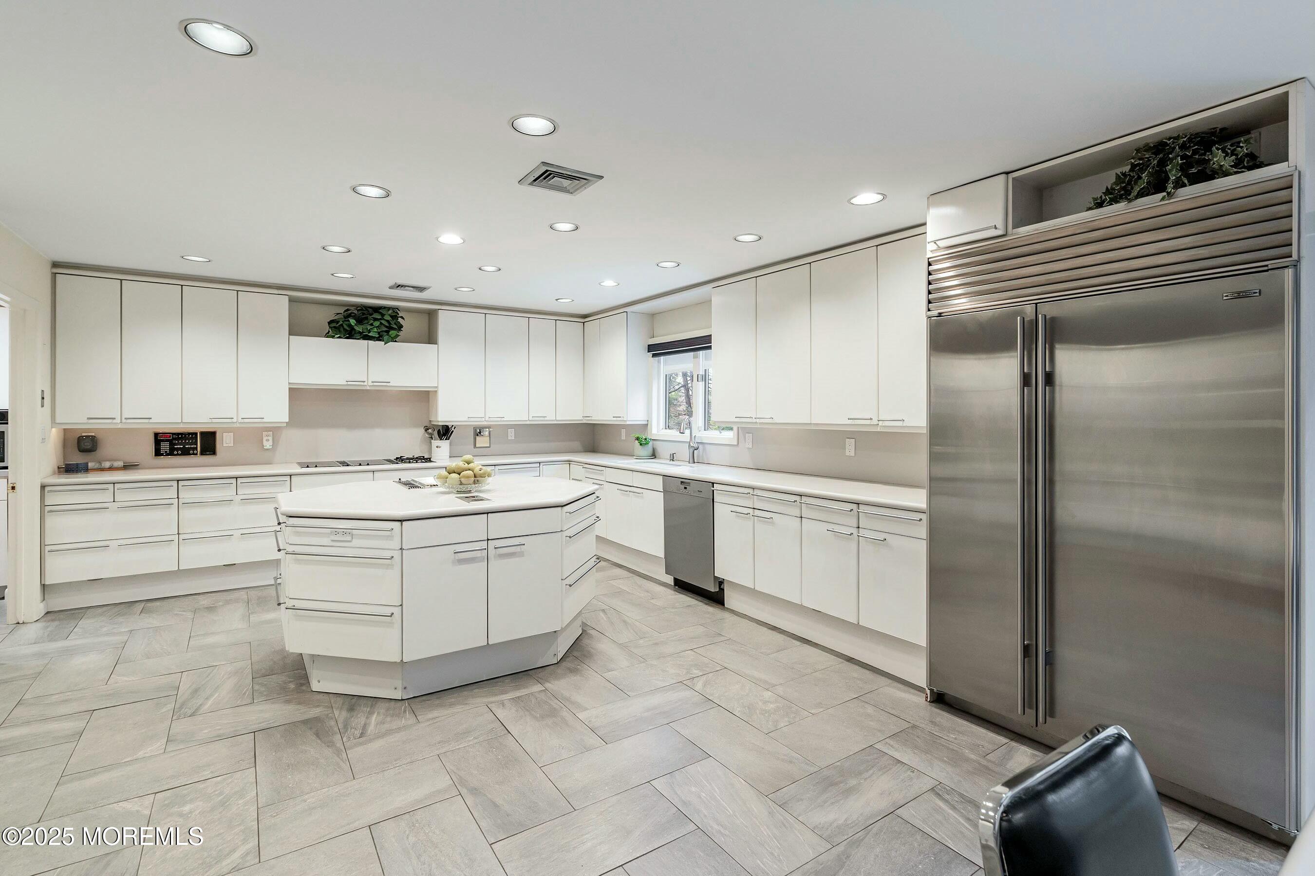 7 Jayhawk Way, Holmdel, NJ, 07733 image 22