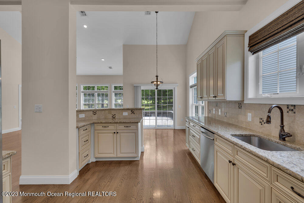 25 Merion Lane, Jackson, NJ, 08527 image 32
