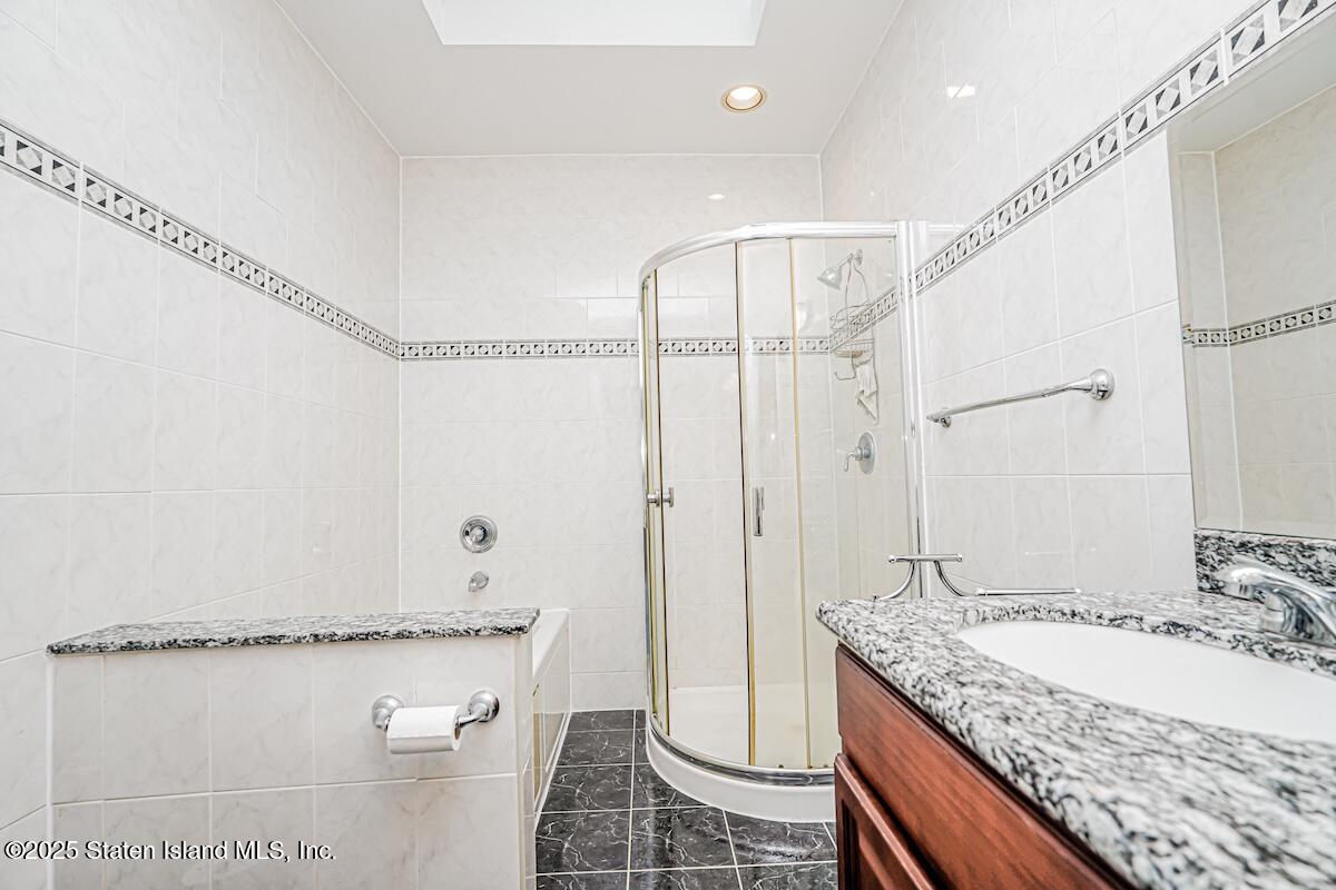 182 Pembrook Loop, Staten Island, NY, 10309 image 22