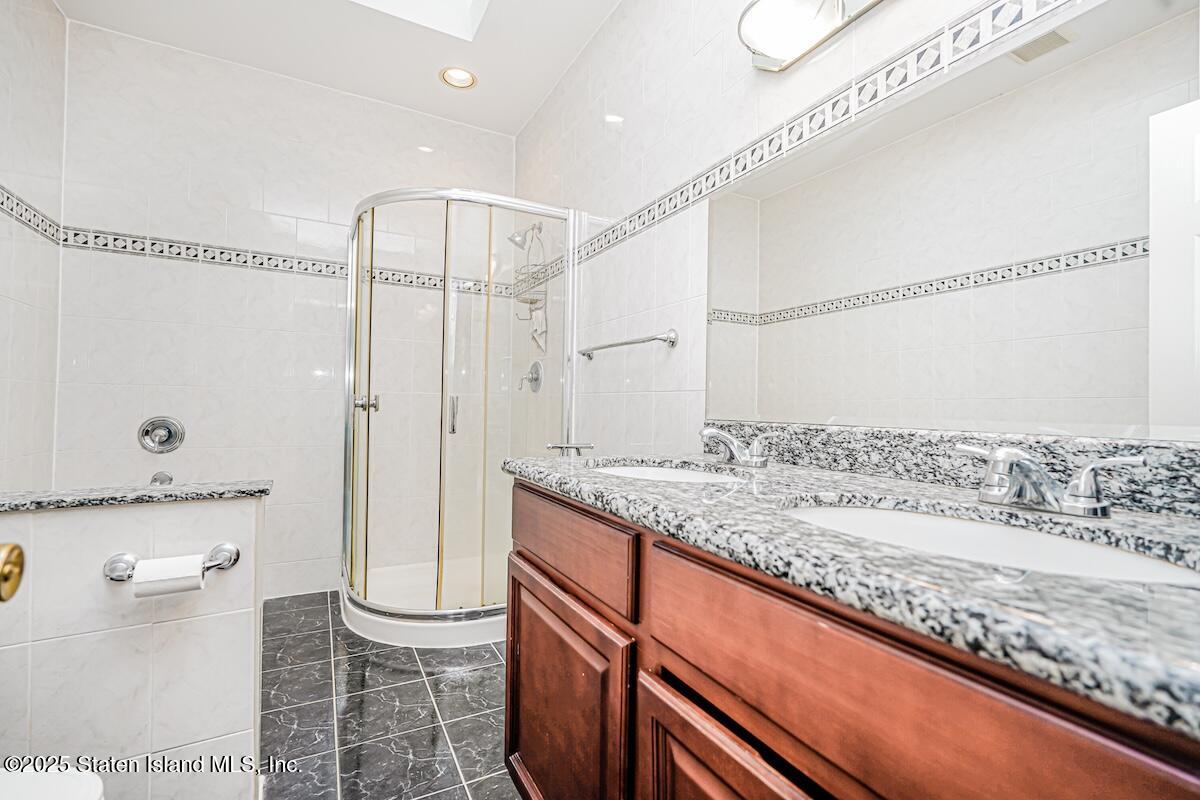 182 Pembrook Loop, Staten Island, NY, 10309 image 23