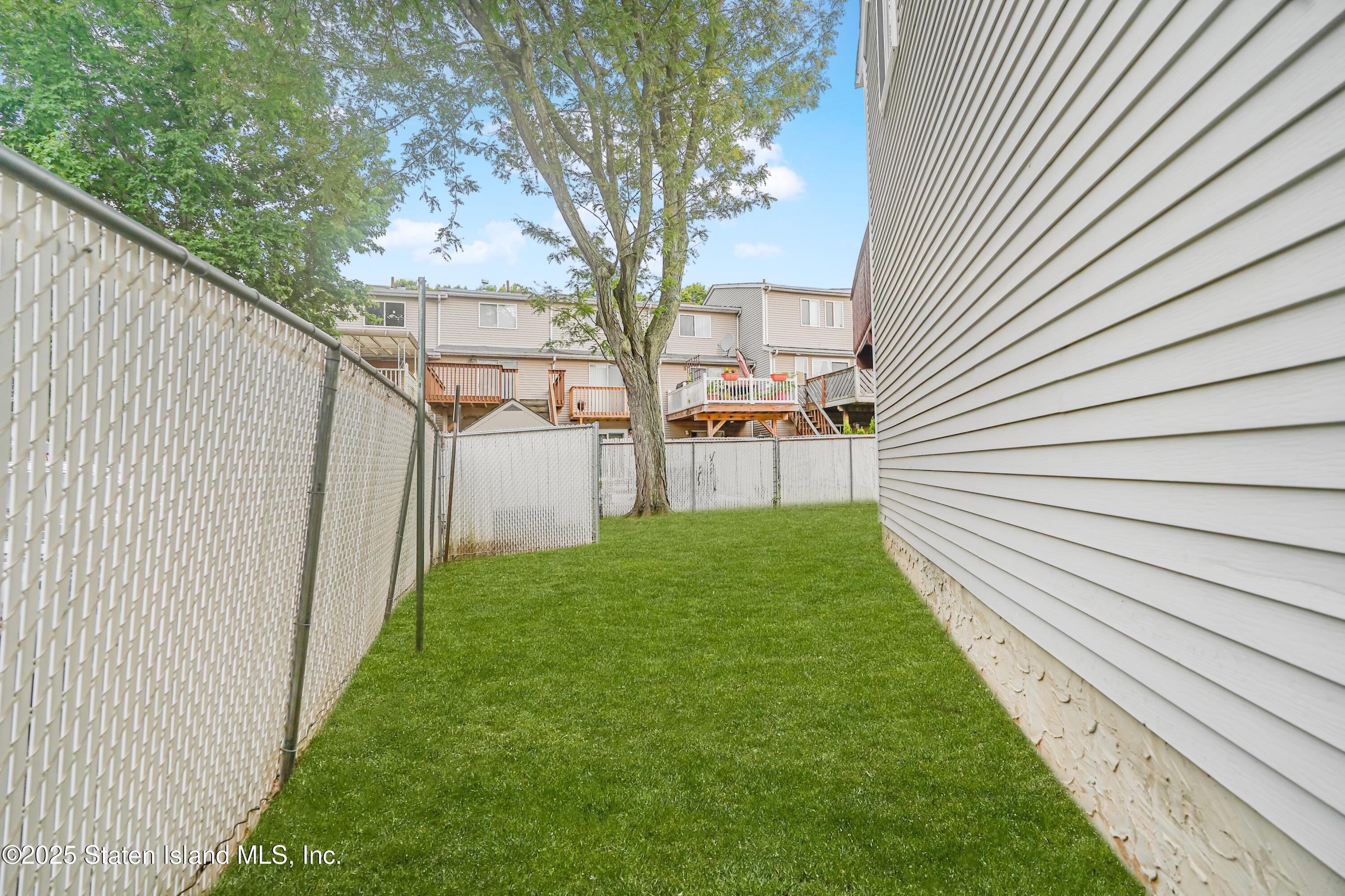 182 Pembrook Loop, Staten Island, NY, 10309 image 38
