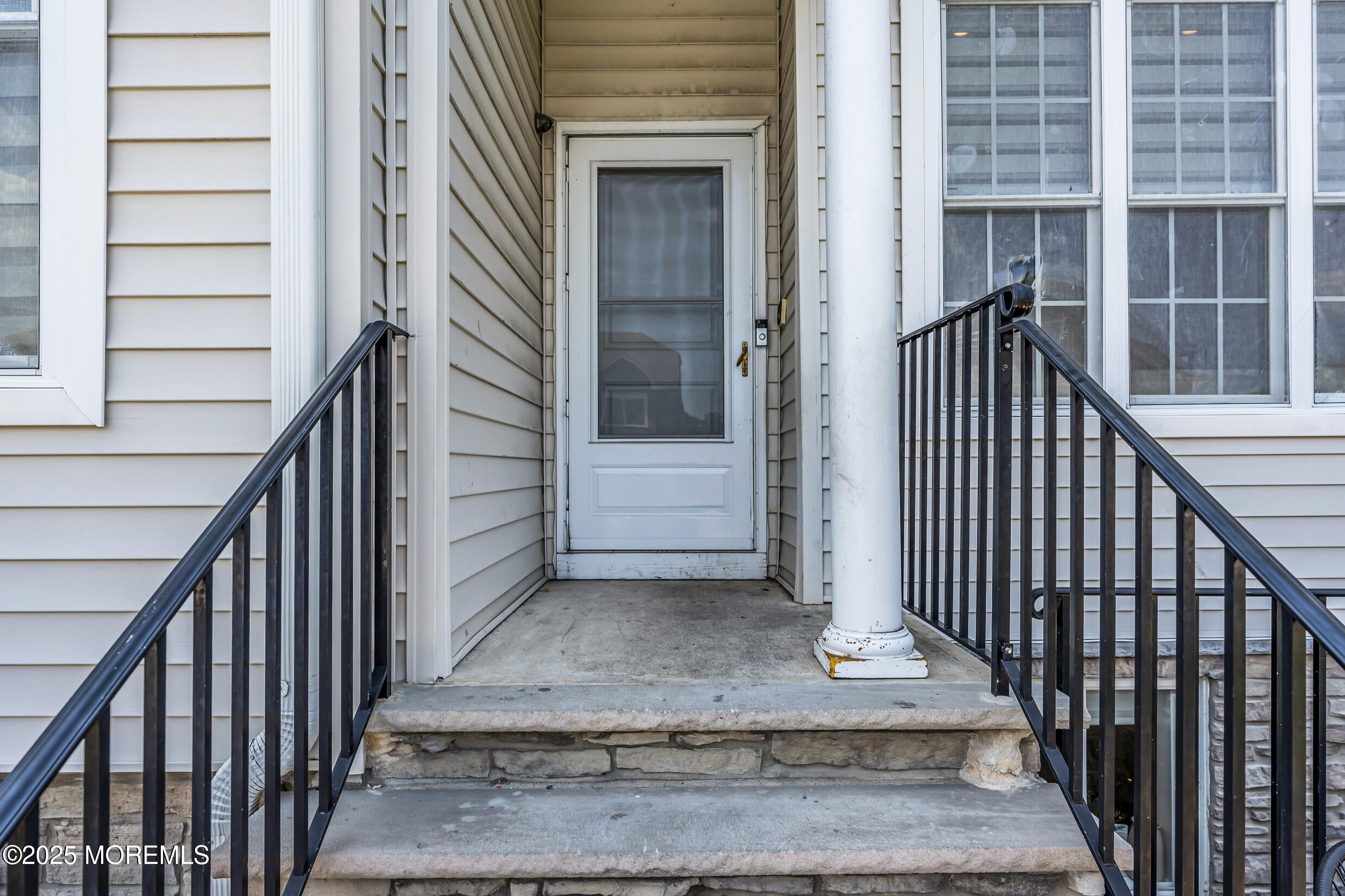 44 Stamford Hill Road Image 1