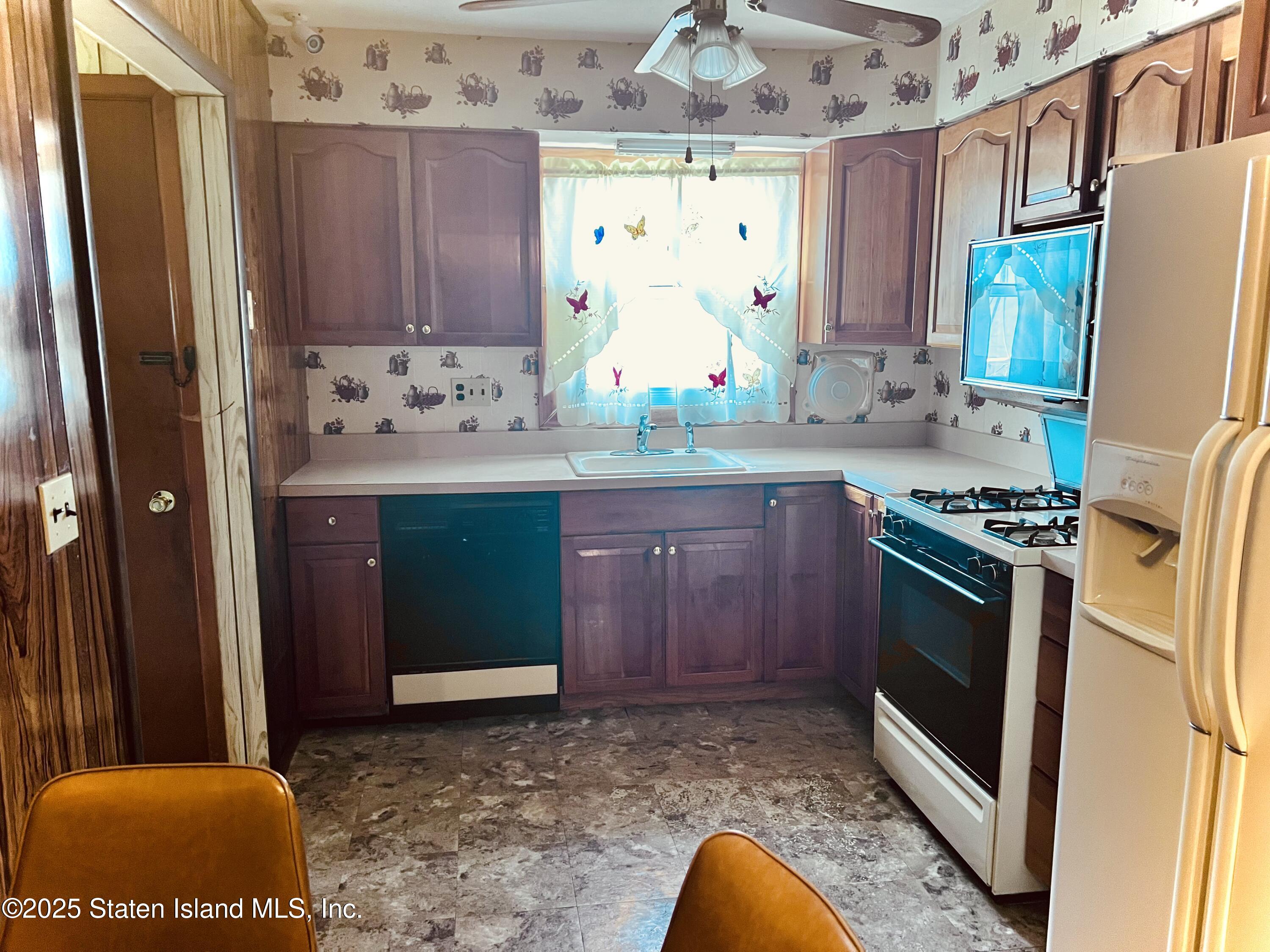 358 Grandview Avenue Image 4