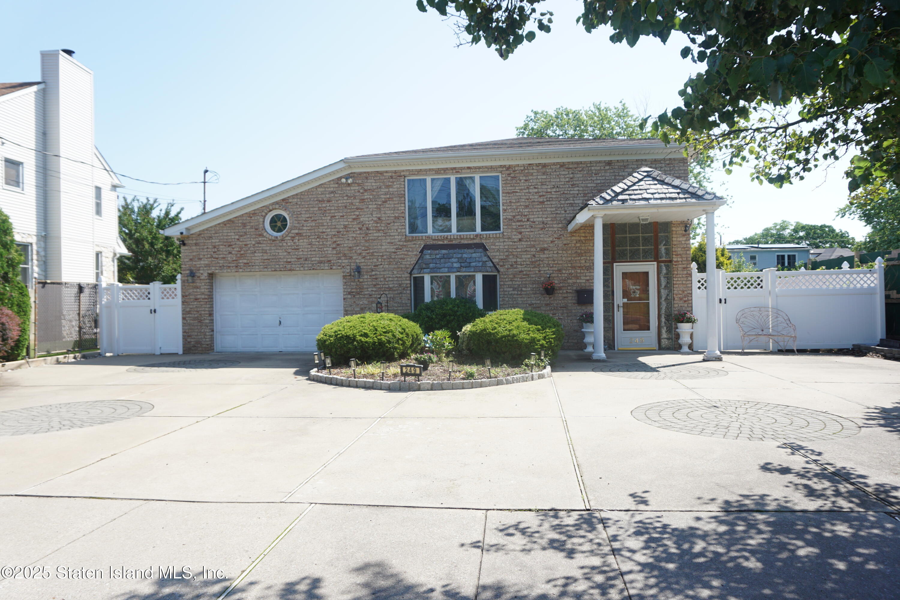249 Ridgecrest Avenue Image 1