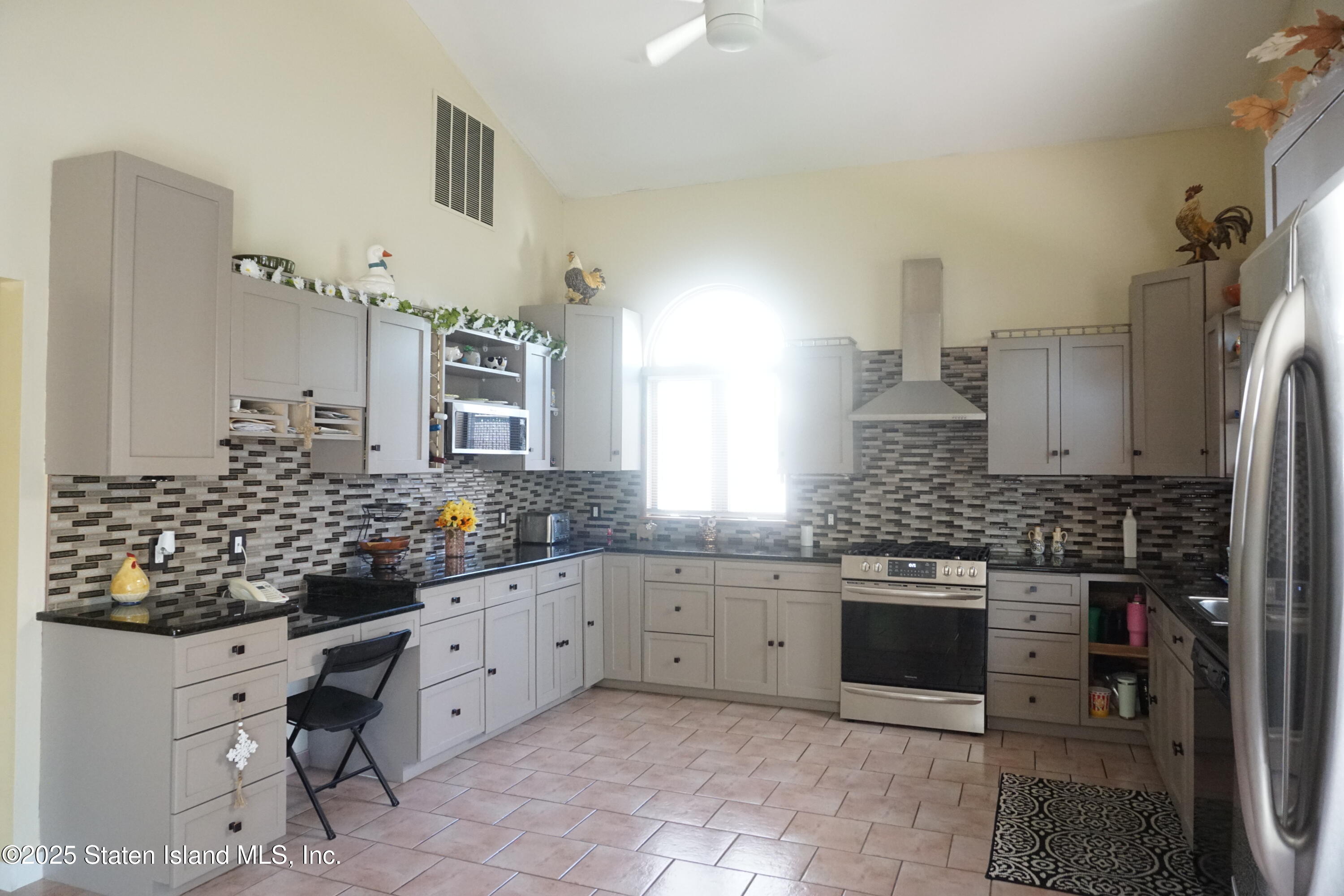 249 Ridgecrest Avenue, Staten Island, NY, 10312 image 22