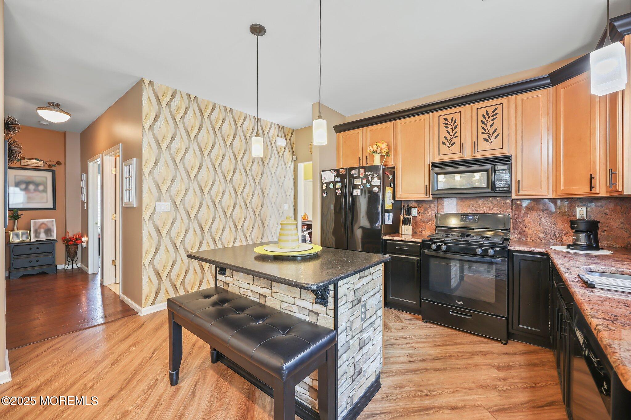 47 Gainsborough Court, Manalapan, NJ, 07726 image 14