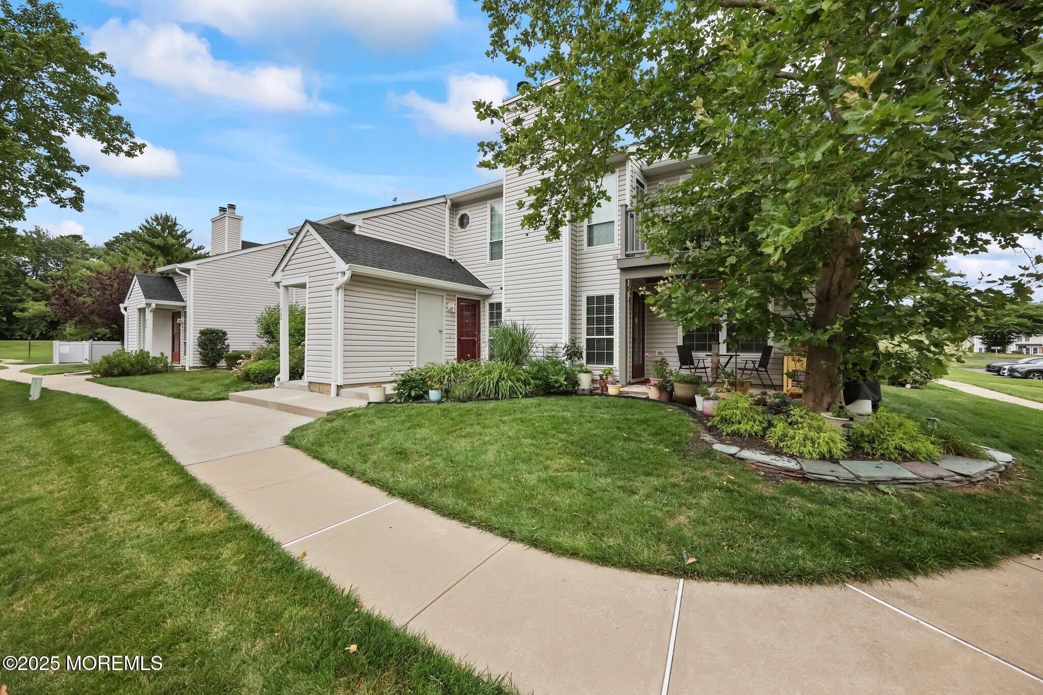 326 Mayfair Place Image 2