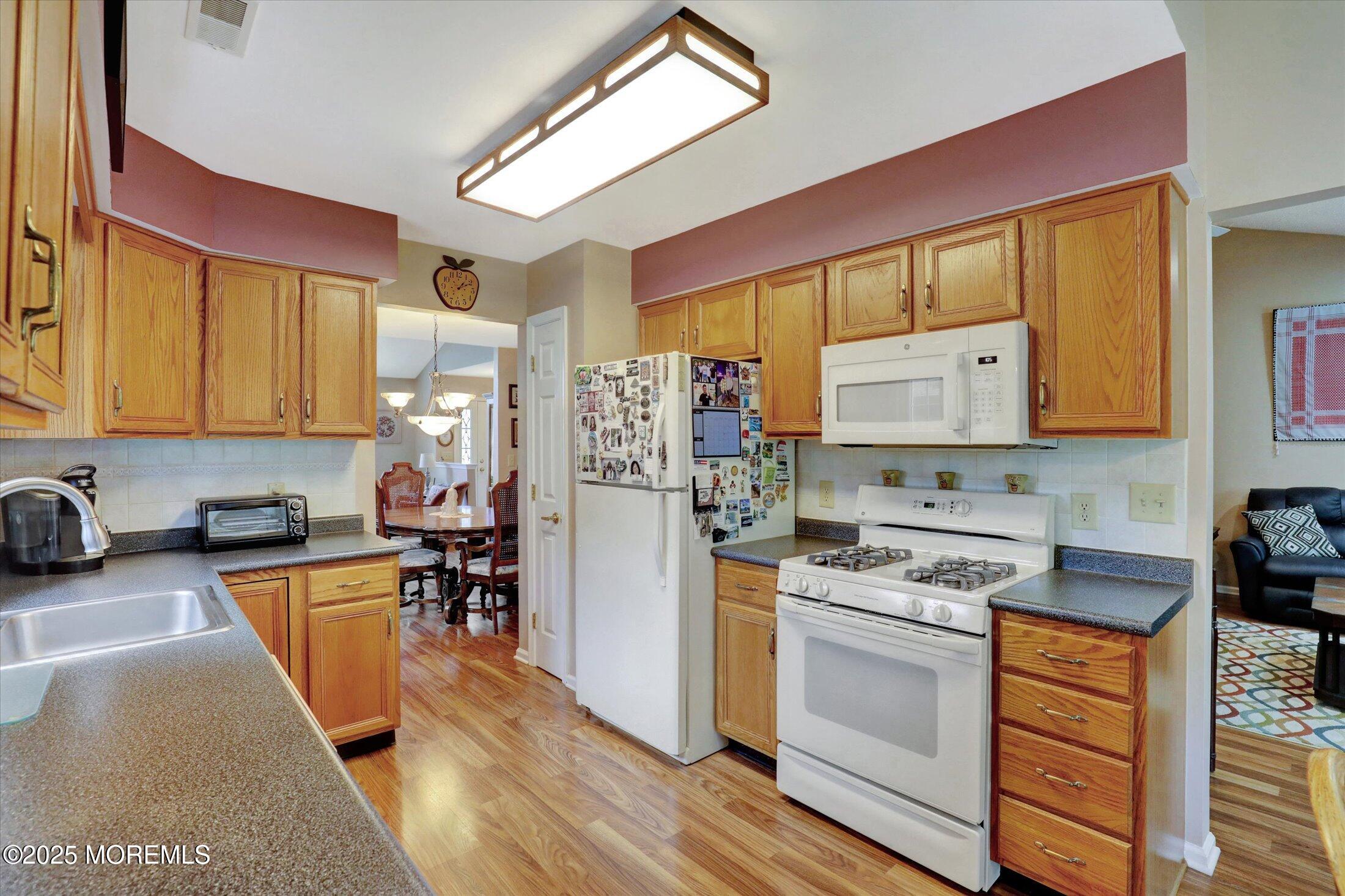 6 Thatcher Court, Jackson, NJ, 08527 image 17