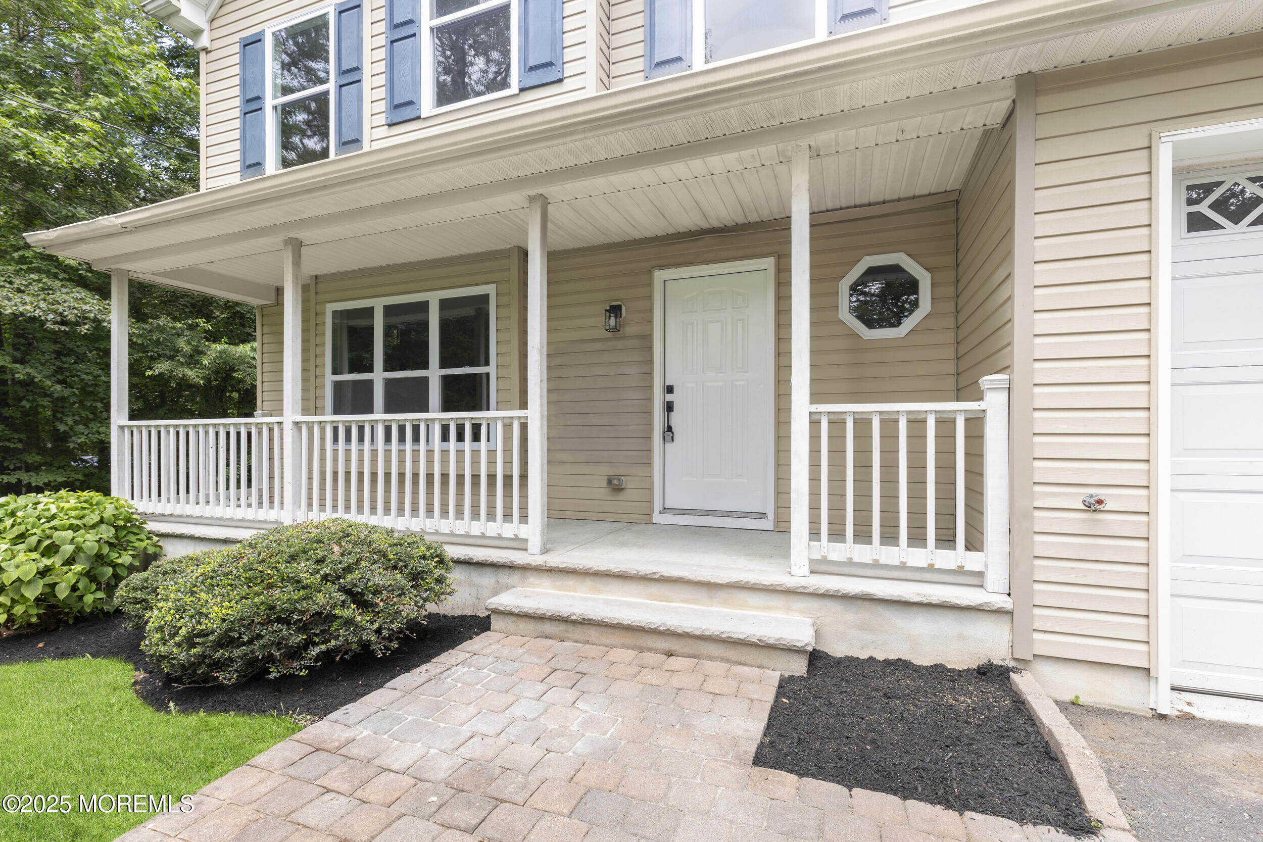 10 Postol Road Image 4