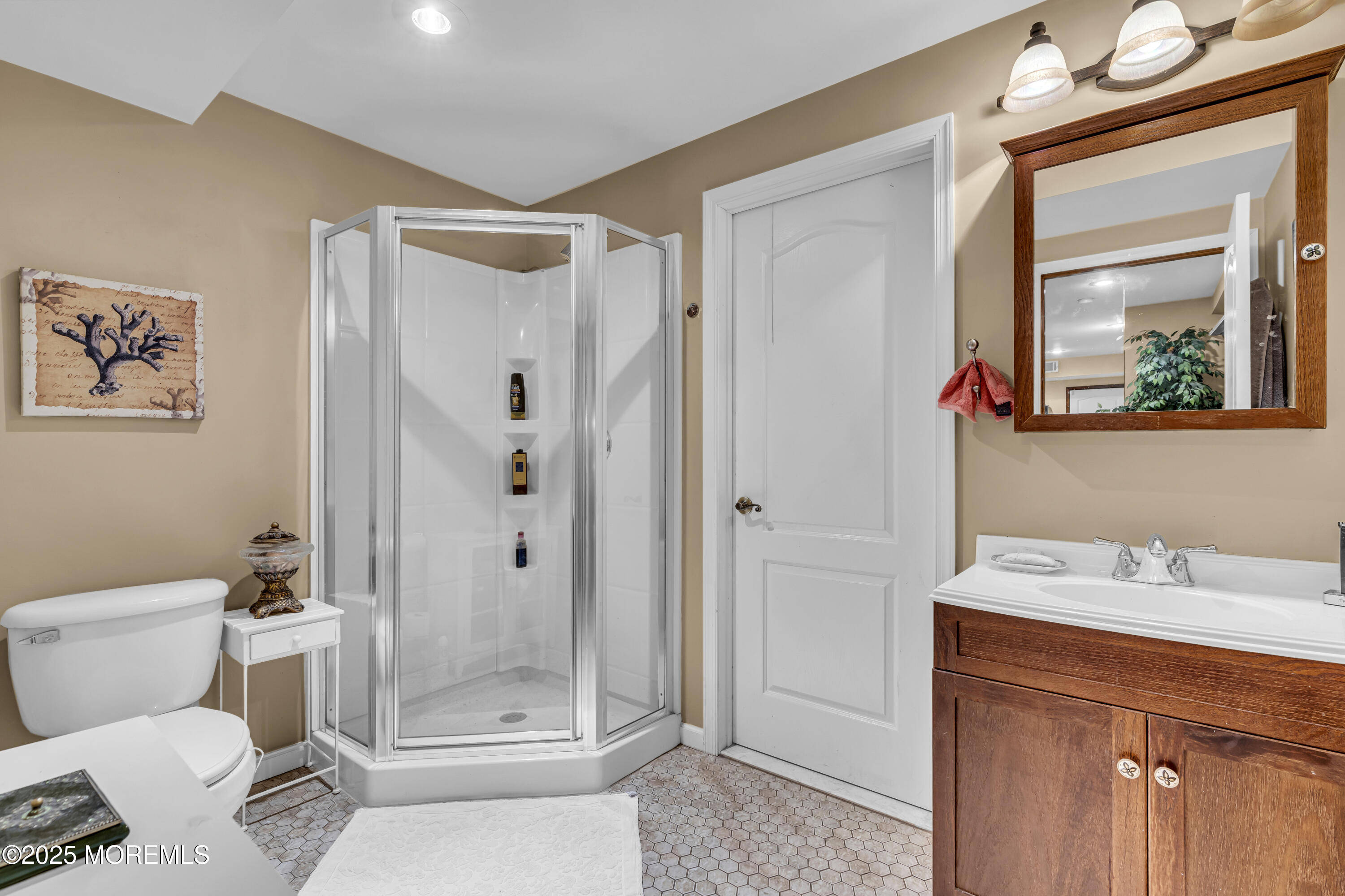 2 Shady Oak Court, Millstone, NJ, 08535 image 57