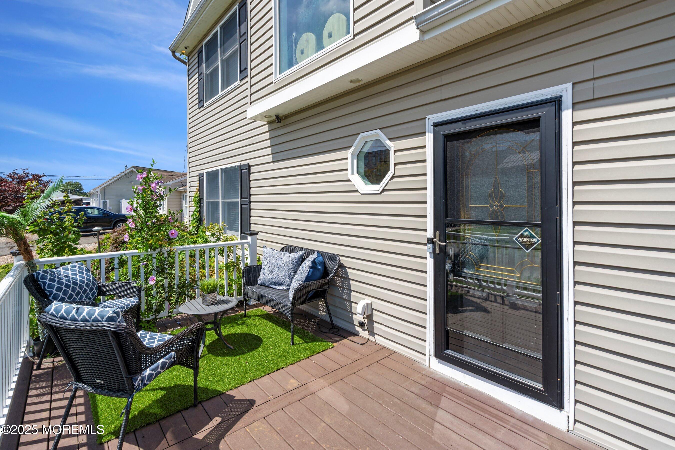 1020 Sarasota Drive Image 4