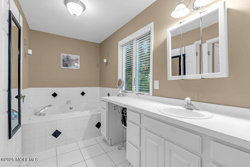 156 Magnolia Lane, Middletown, NJ, 07748 image 25