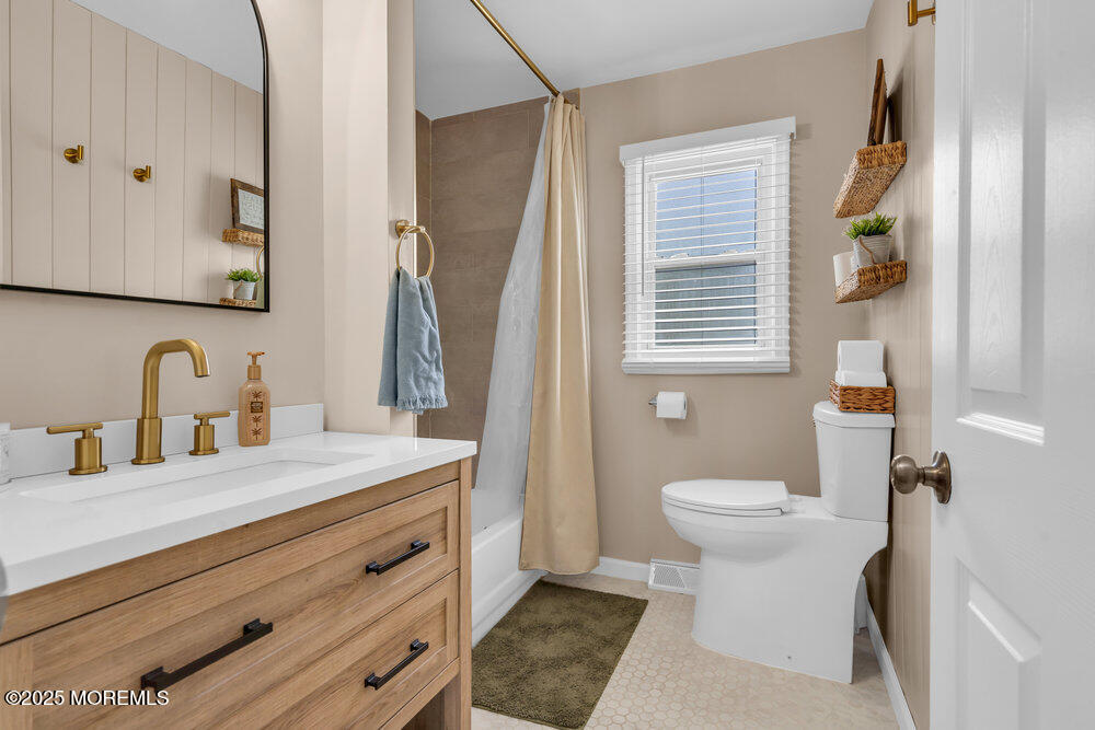 1402 Northstream Parkway, Point Pleasant, NJ, 08742 image 10