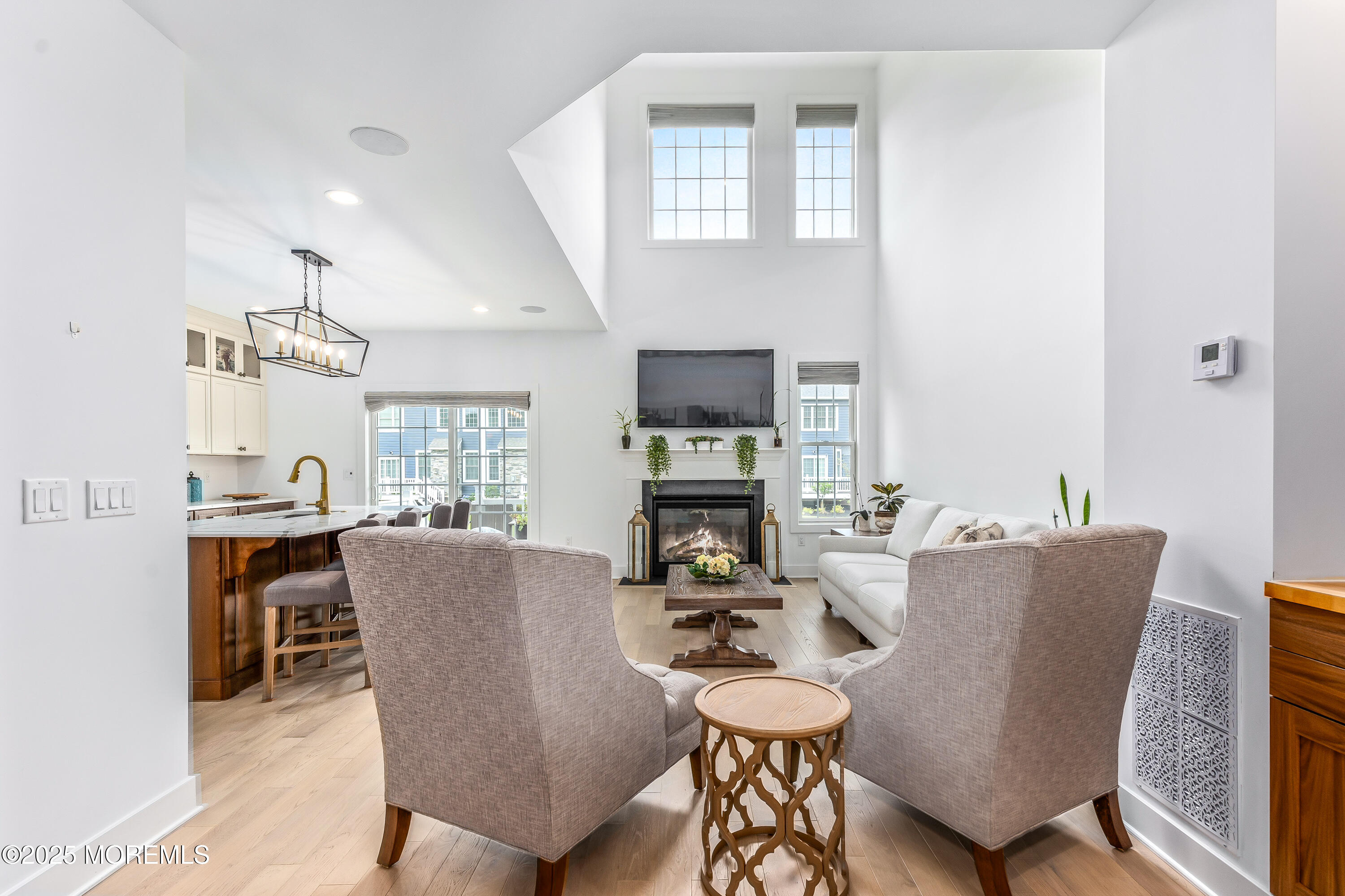 85 Valentino Drive Image 4