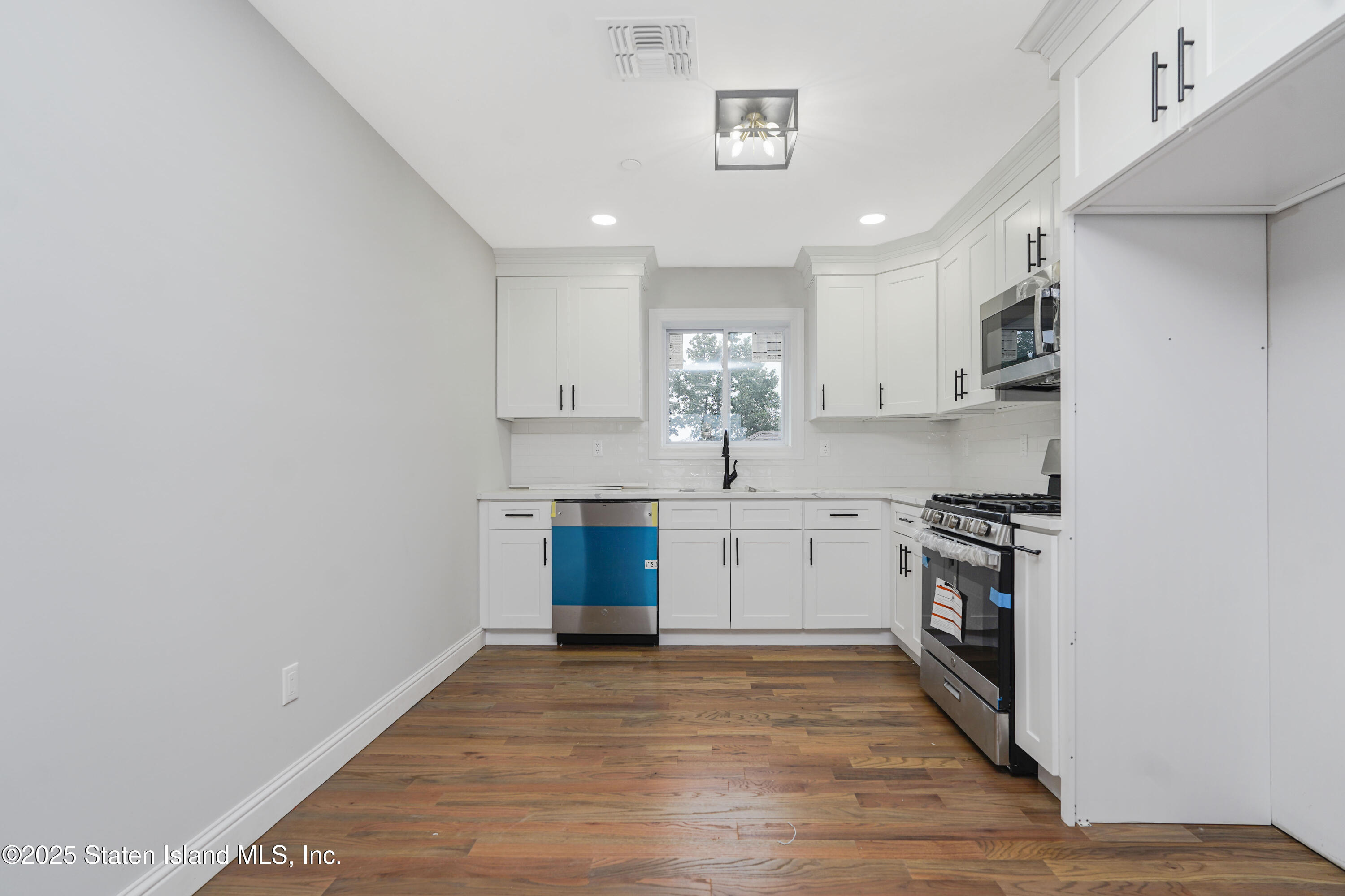 69 Nashville Street, Staten Island, NY, 10307 image 9