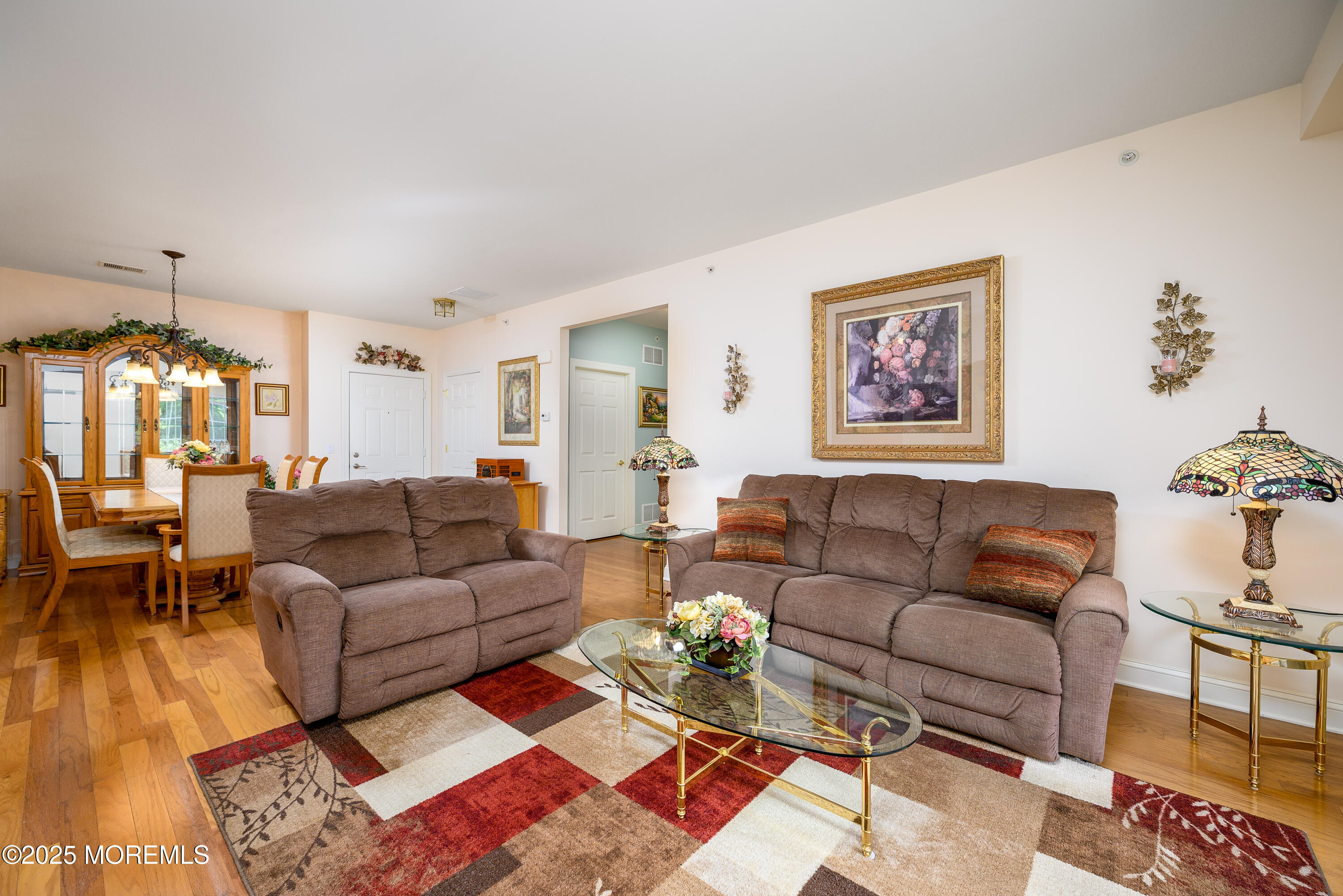 203 Canterbury Lane Image 4