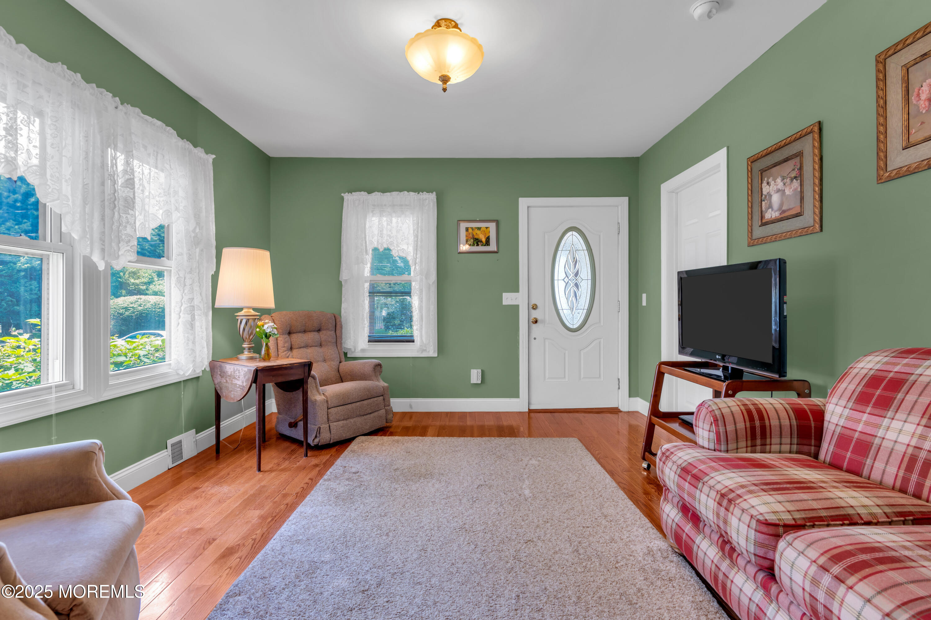 833 Lincoln Street, Red Bank, NJ, 07701 image 7