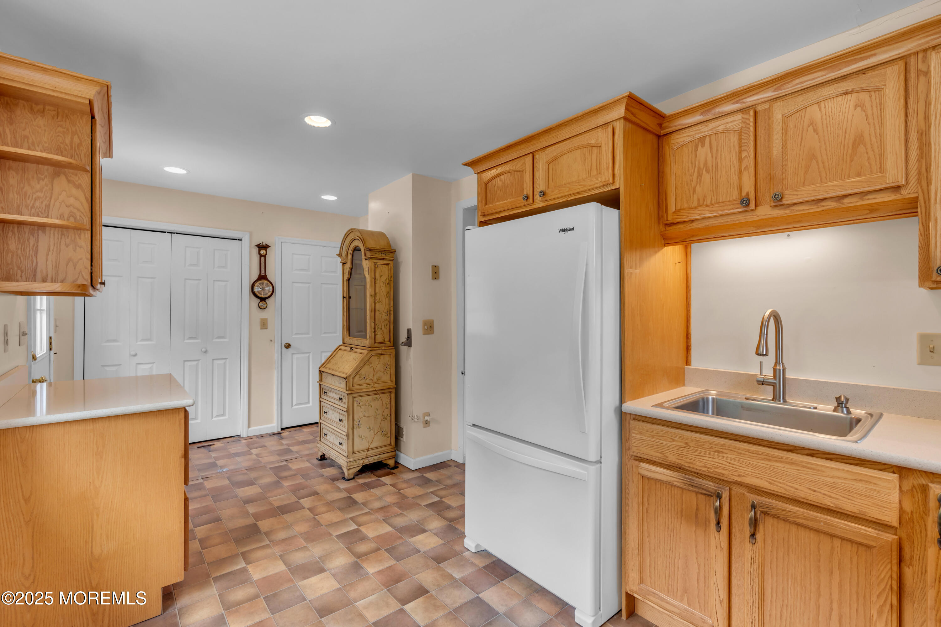 833 Lincoln Street, Red Bank, NJ, 07701 image 19