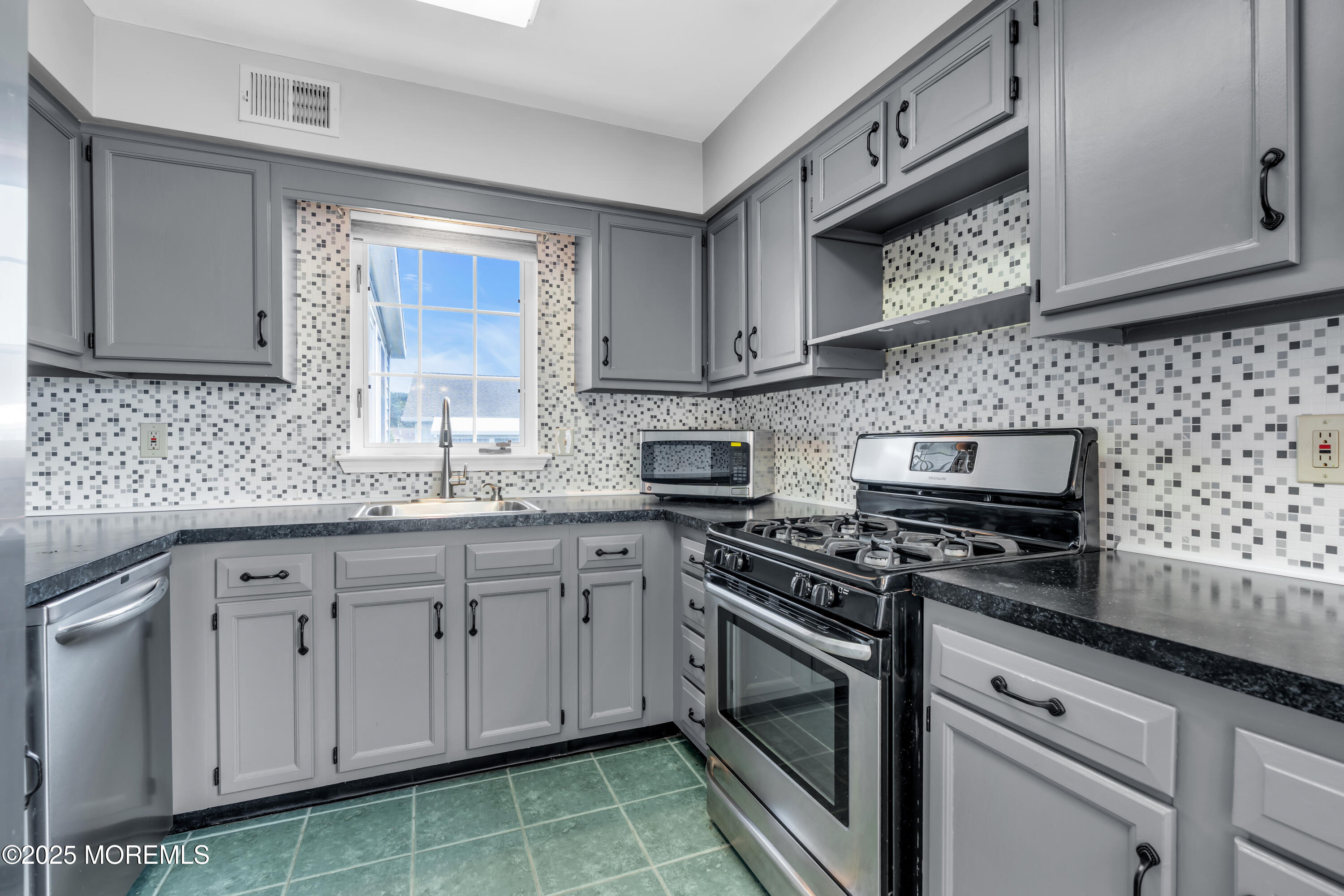 28 Greenbriar Boulevard, Brick, NJ, 08724 image 19