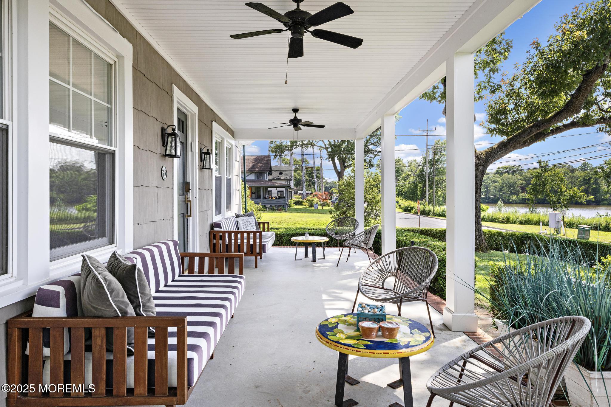 312 Lake Drive Image 3