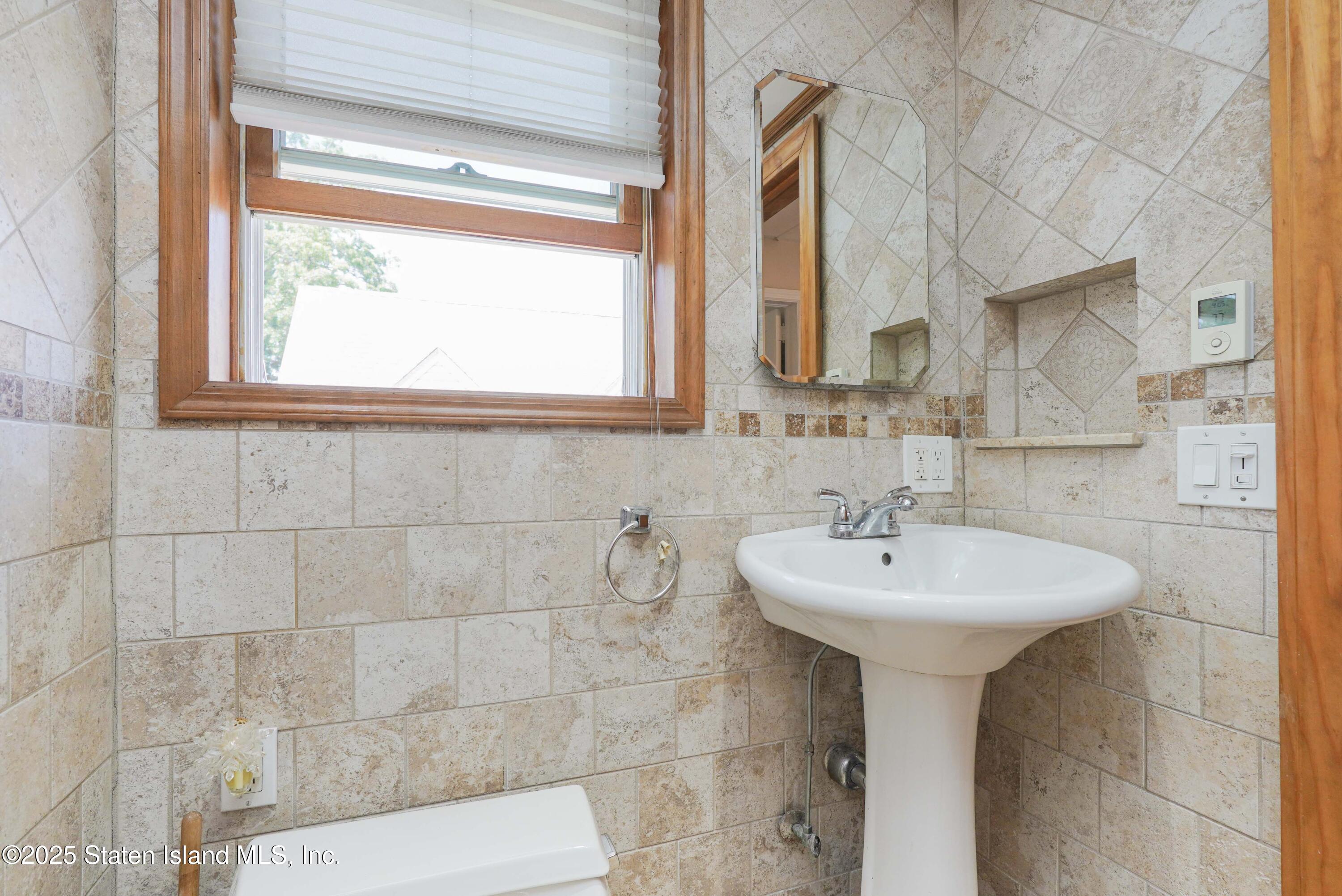 624 Davis Avenue, Staten Island, NY, 10310 image 17