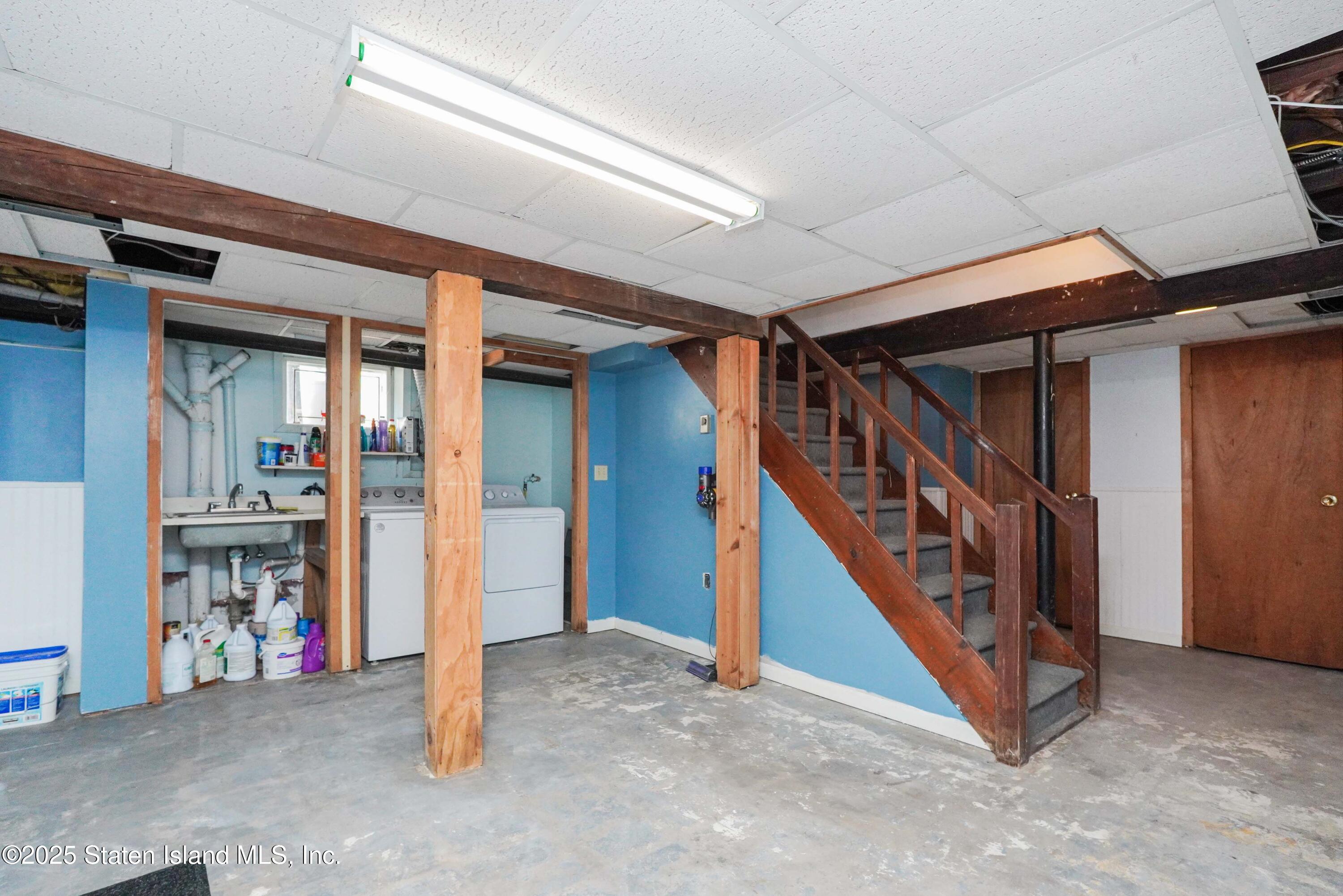 624 Davis Avenue, Staten Island, NY, 10310 image 25