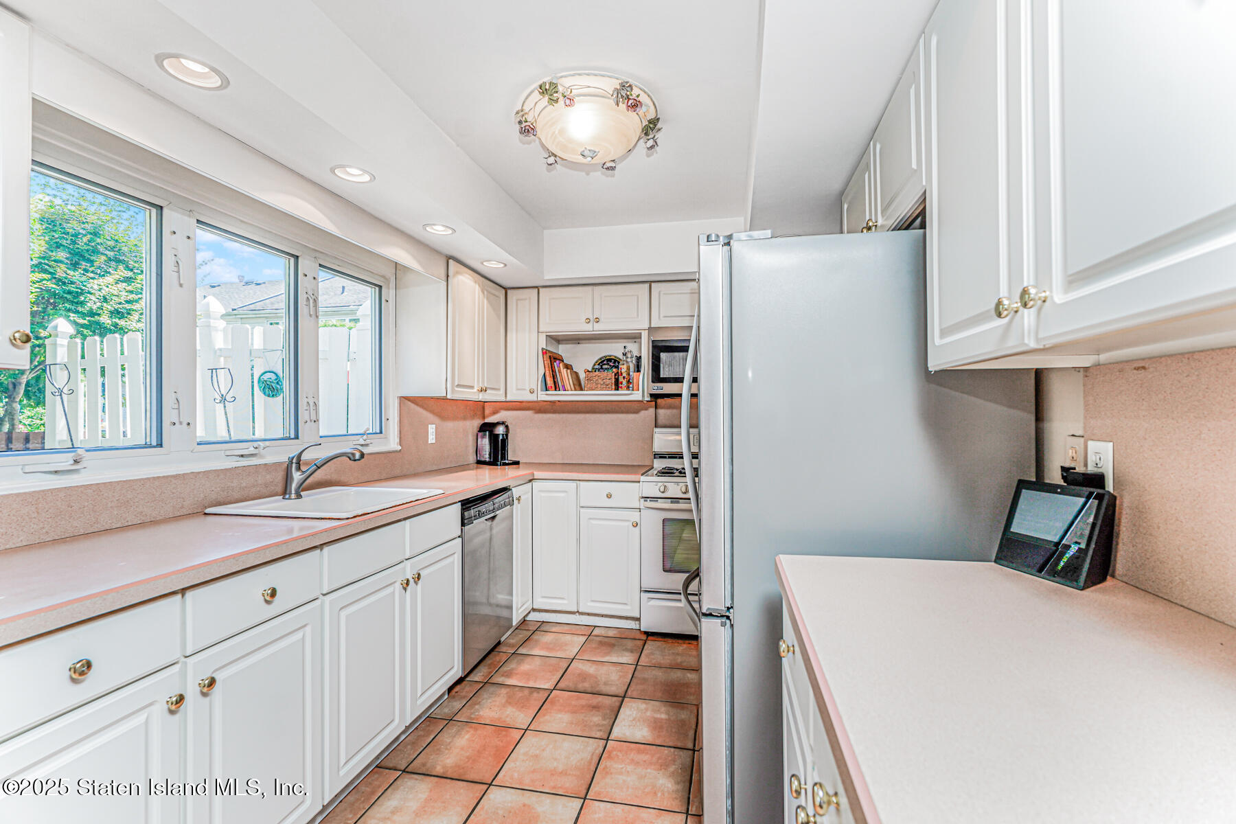 164 Dover Green, Staten Island, NY, 10312 image 16