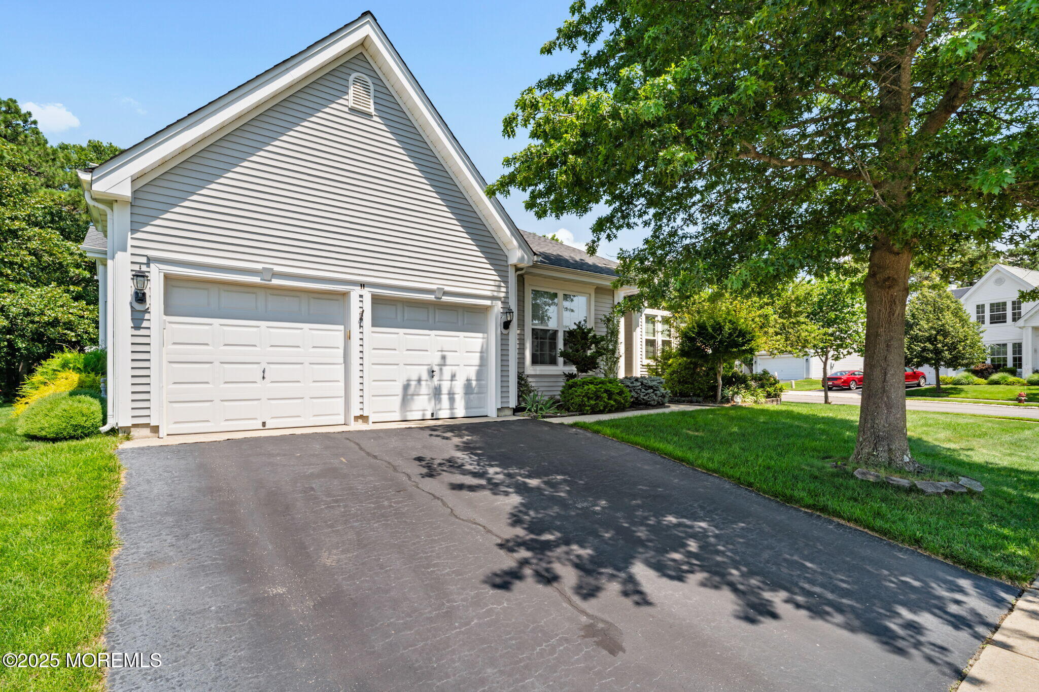 11 Jumping Brook Lane Image 3