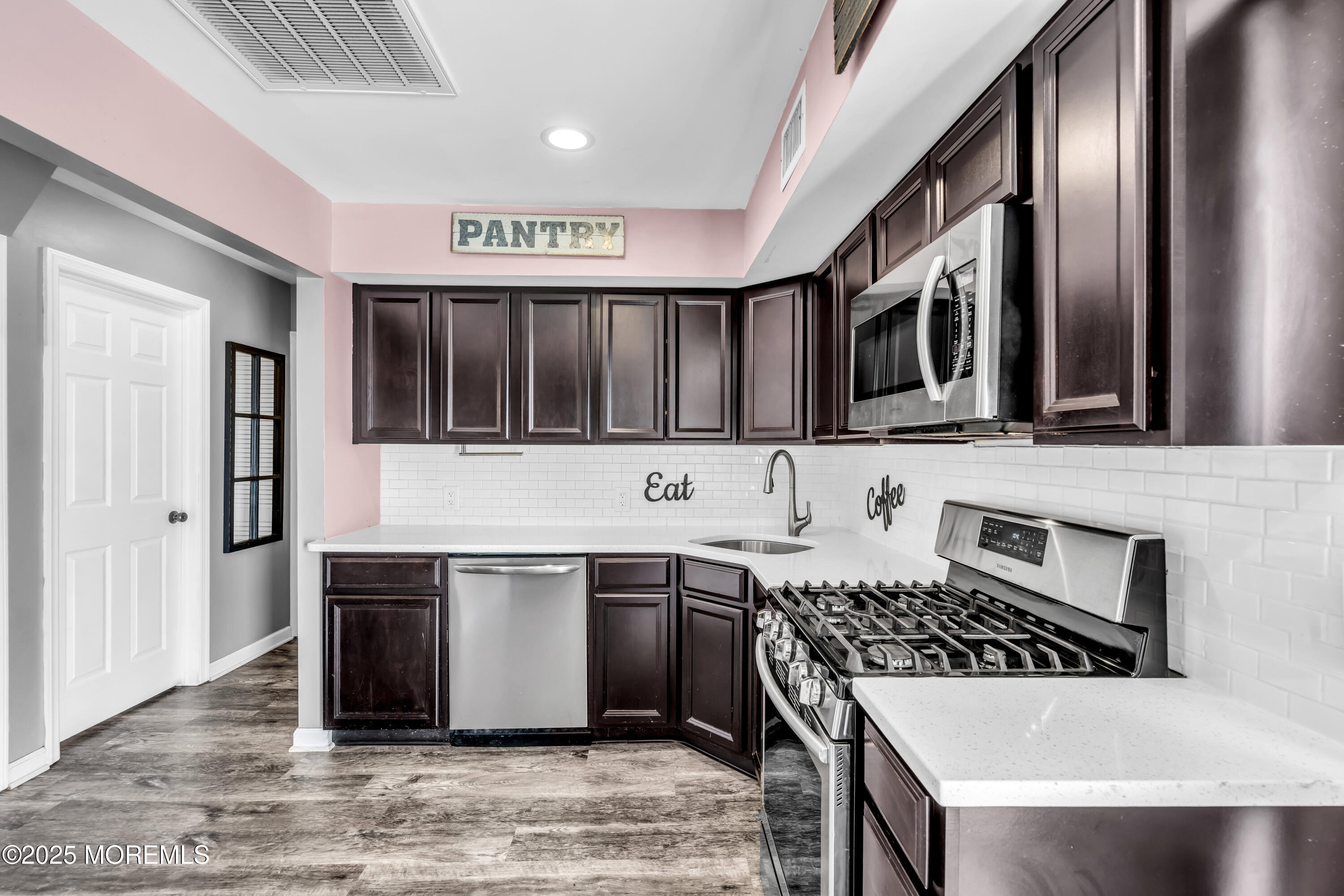 18 Woody Terrace, Hazlet, NJ, 07734 image 14