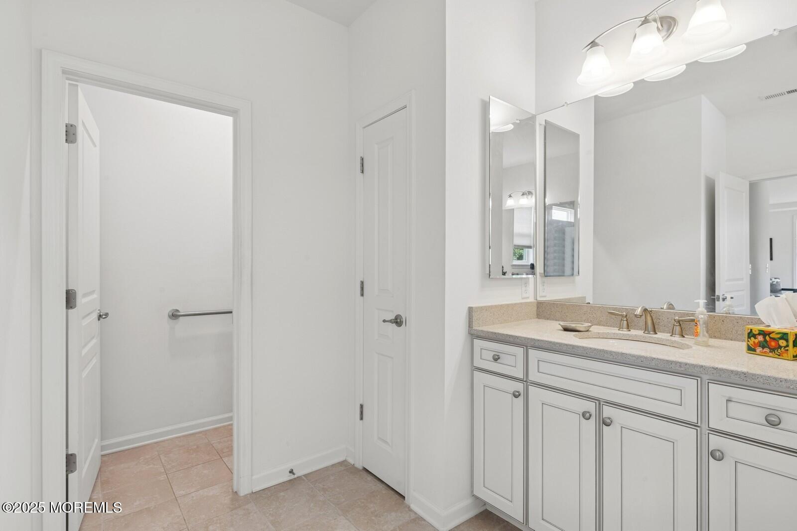 6 Day Star Road, Manalapan, NJ, 07726 image 33