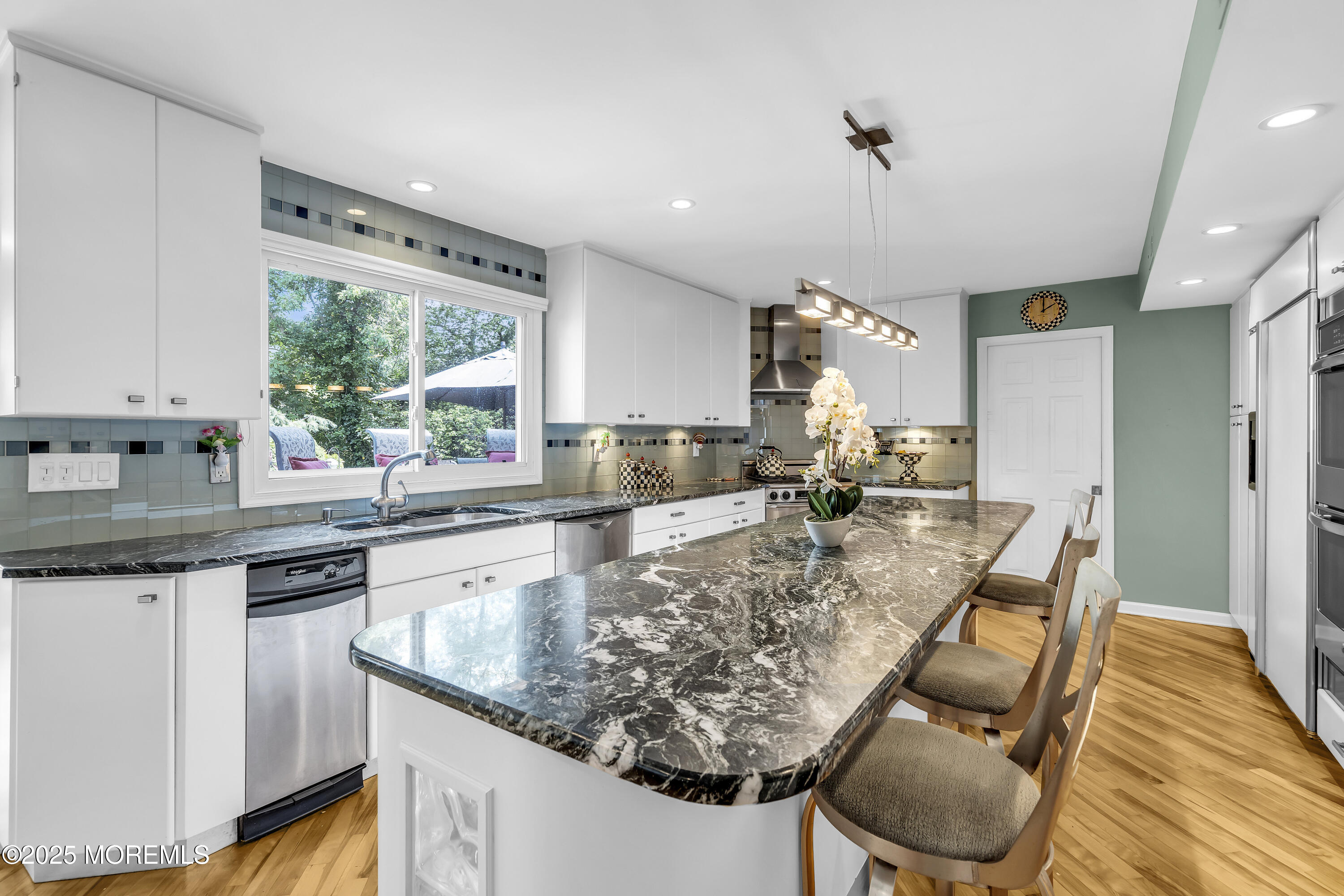 21 Alberta Drive, Marlboro, NJ, 07746 image 14