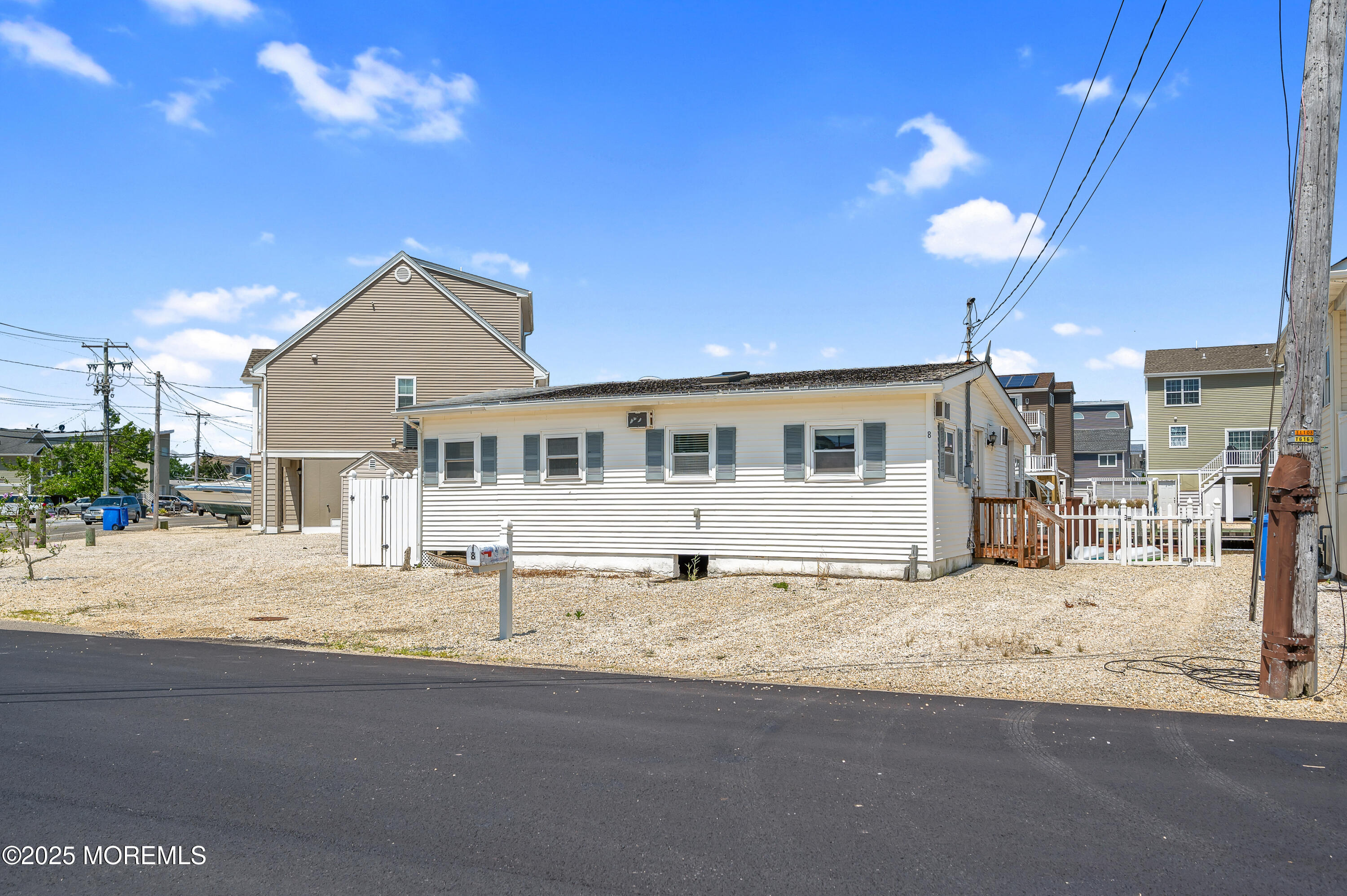 8 Ralph Lane Image 1
