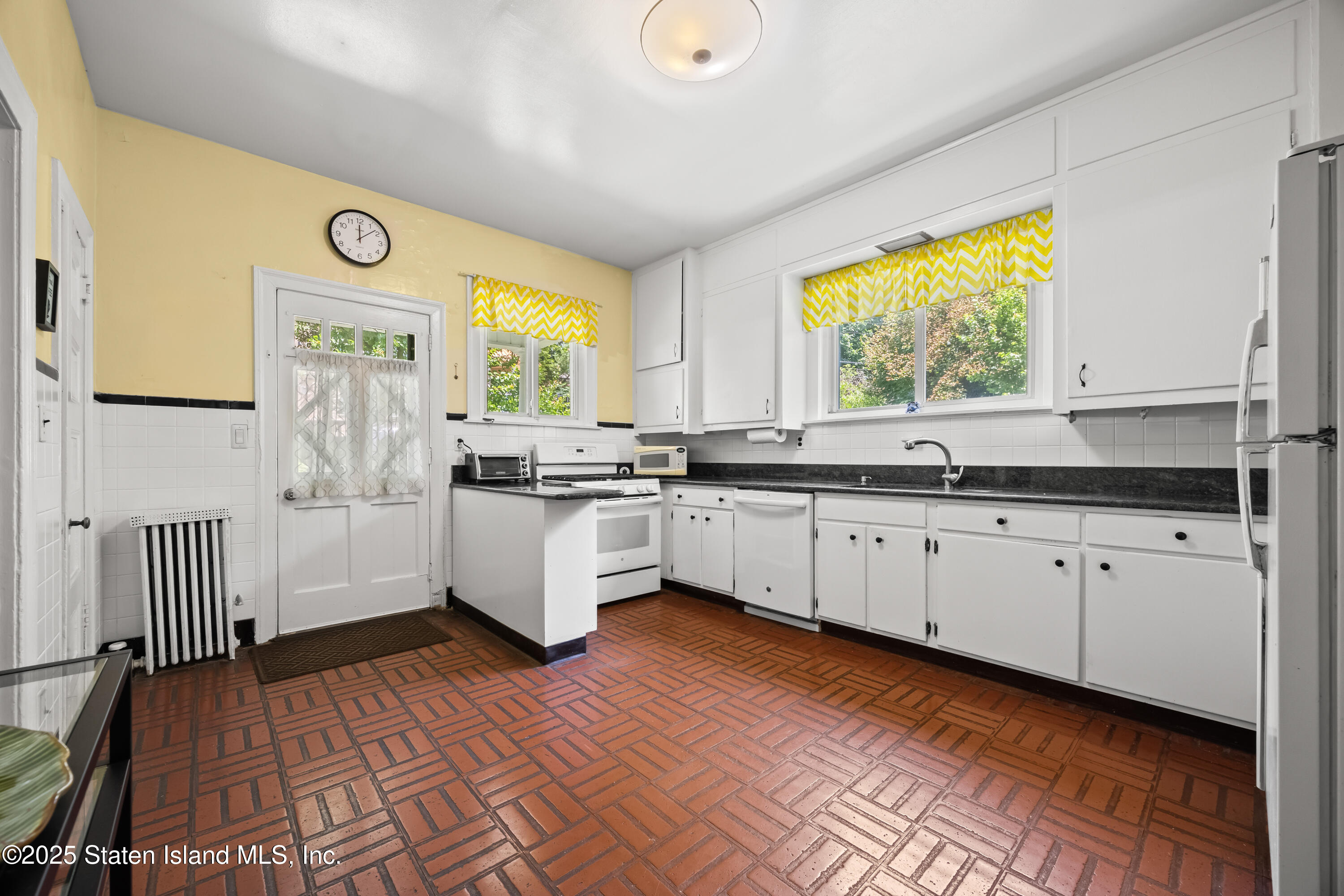 150 Douglas Road, Staten Island, NY, 10304 image 6