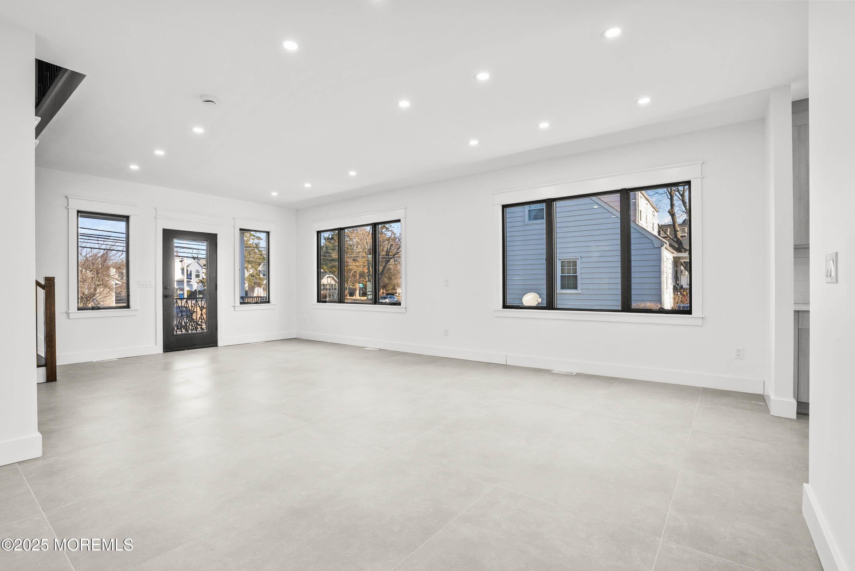 406 W Park Avenue Image 4