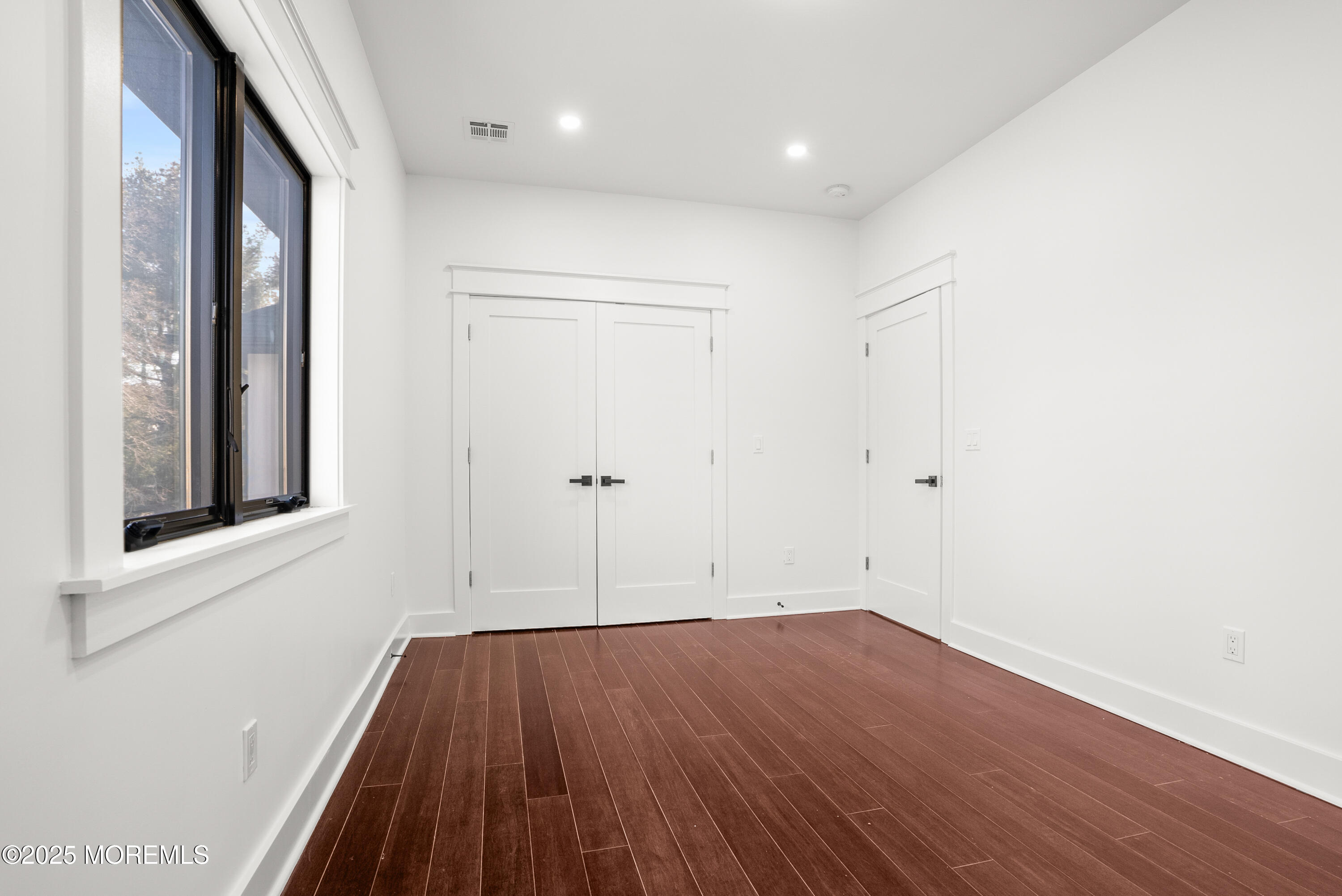 406 W Park Avenue, Oakhurst, NJ, 07755 image 18