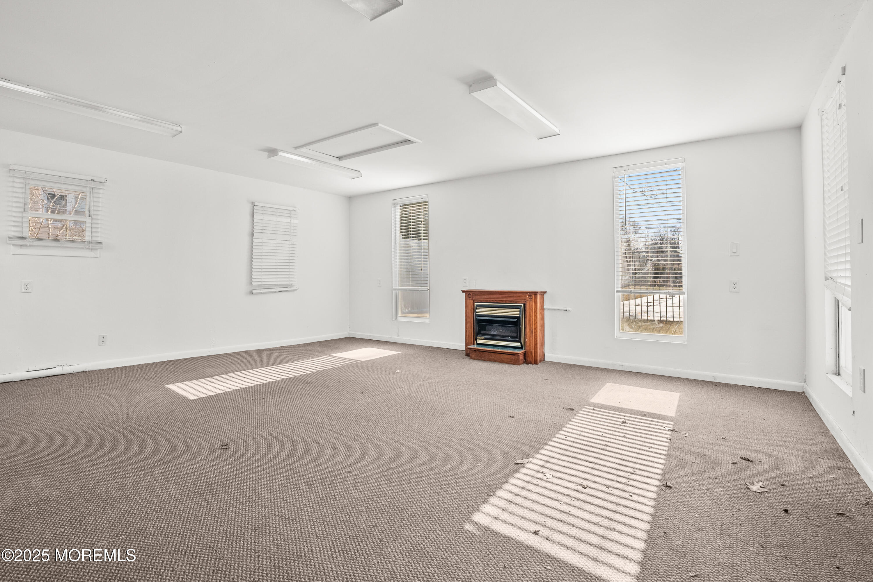 406 W Park Avenue, Oakhurst, NJ, 07755 image 32