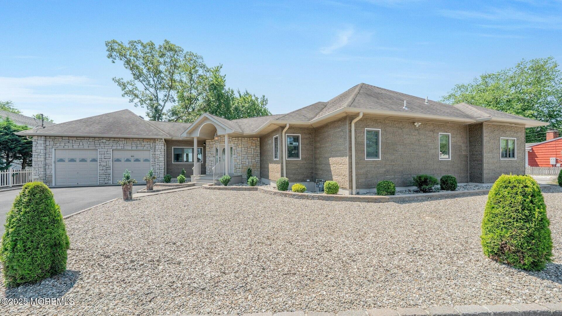 103 Pinewood Road Image 2