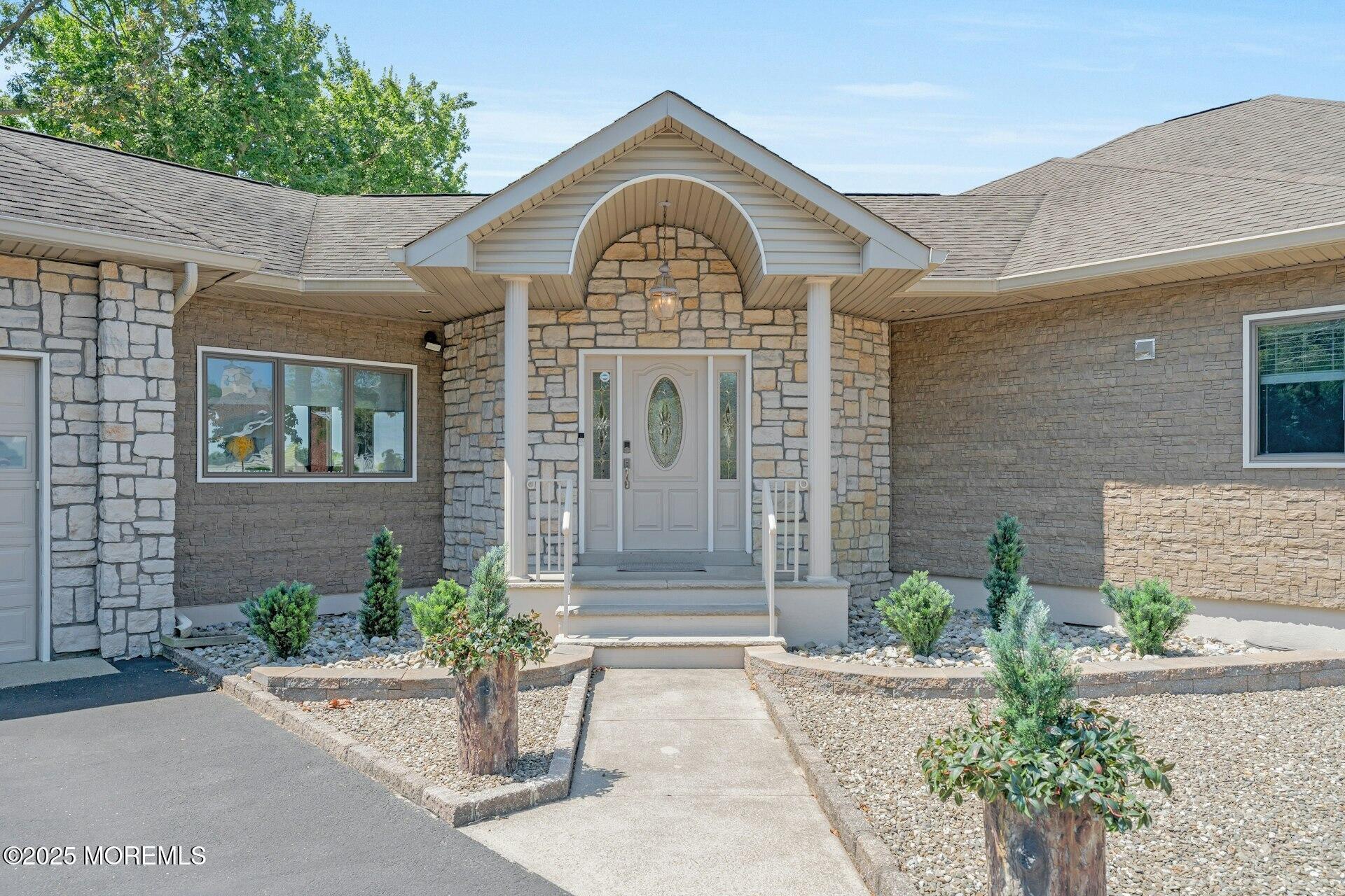 103 Pinewood Road, Toms River, NJ, 08753