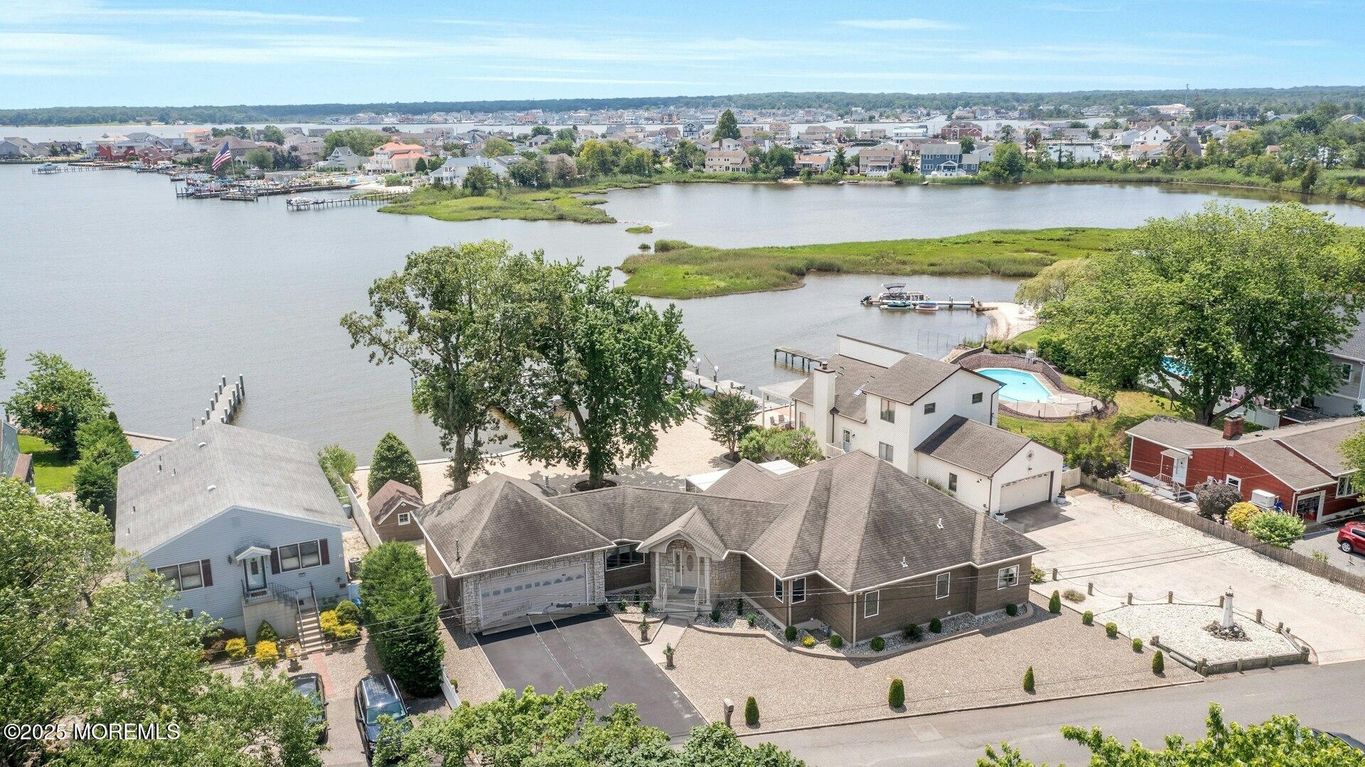 103 Pinewood Road Image 3