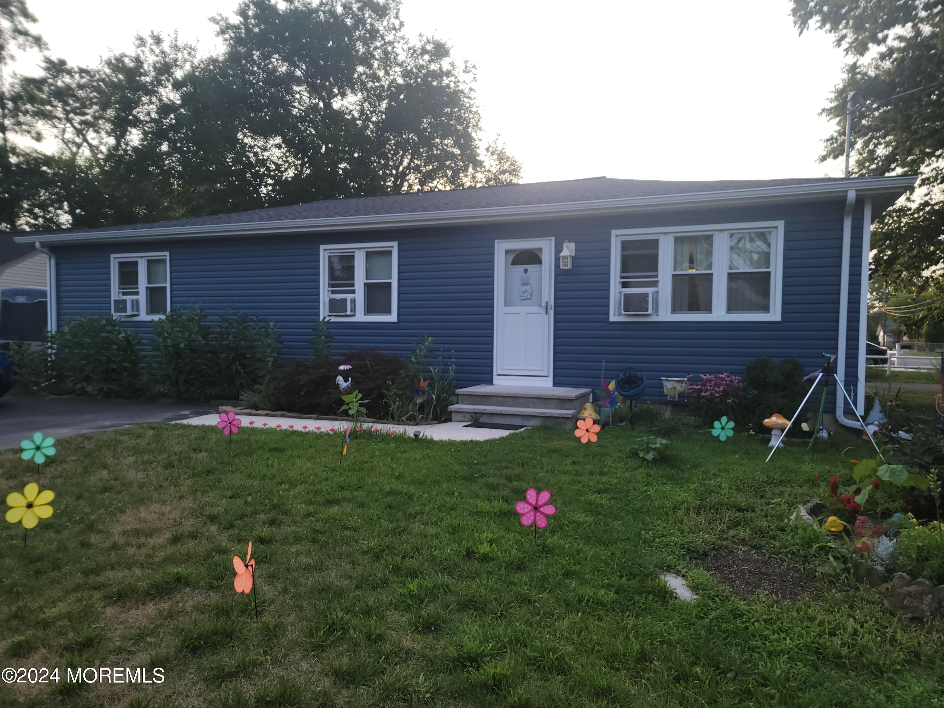200 Pacific Avenue, Beachwood, NJ, 08722