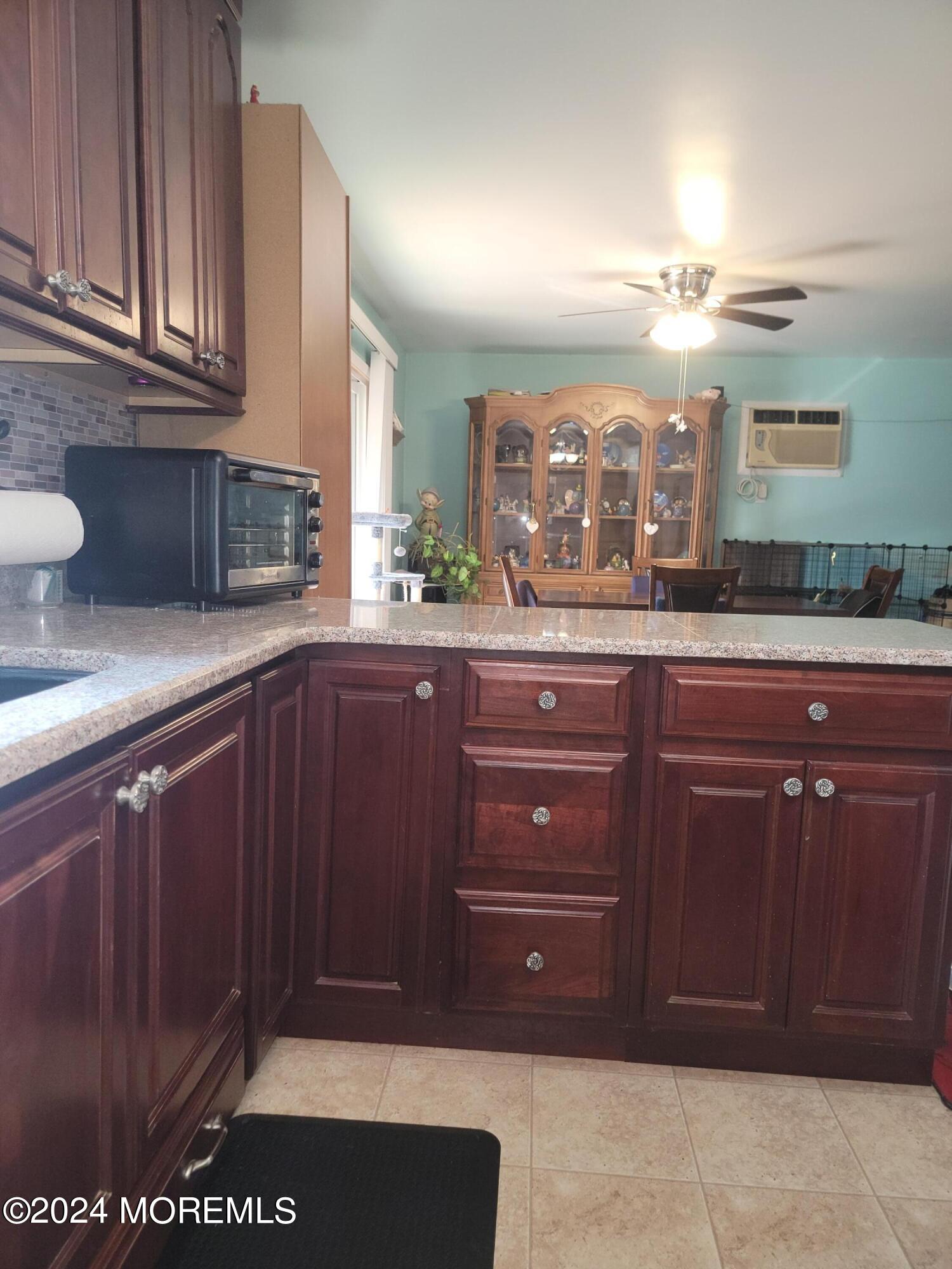 200 Pacific Avenue, Beachwood, NJ, 08722 image 14