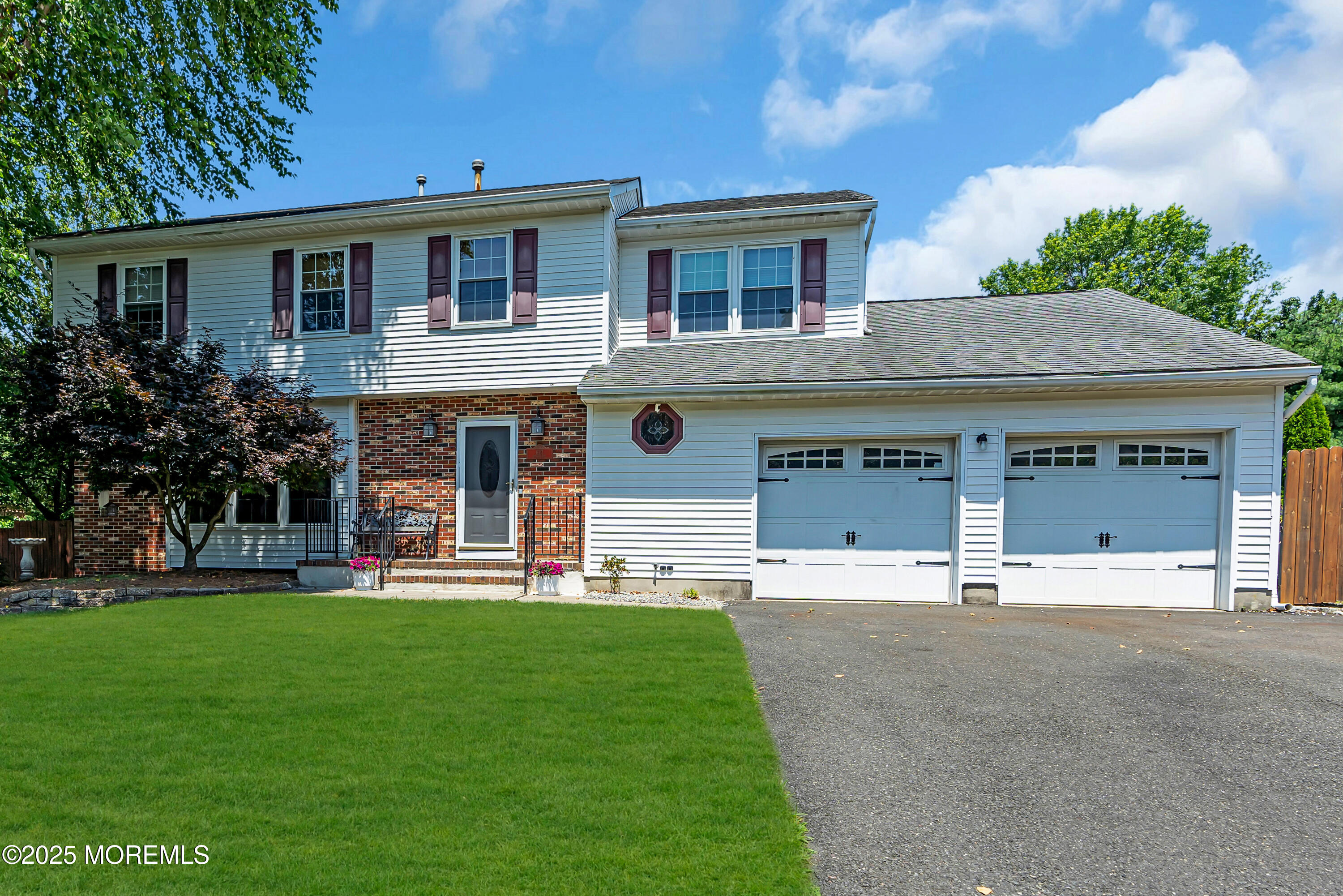 627 Meadow Run Image 3