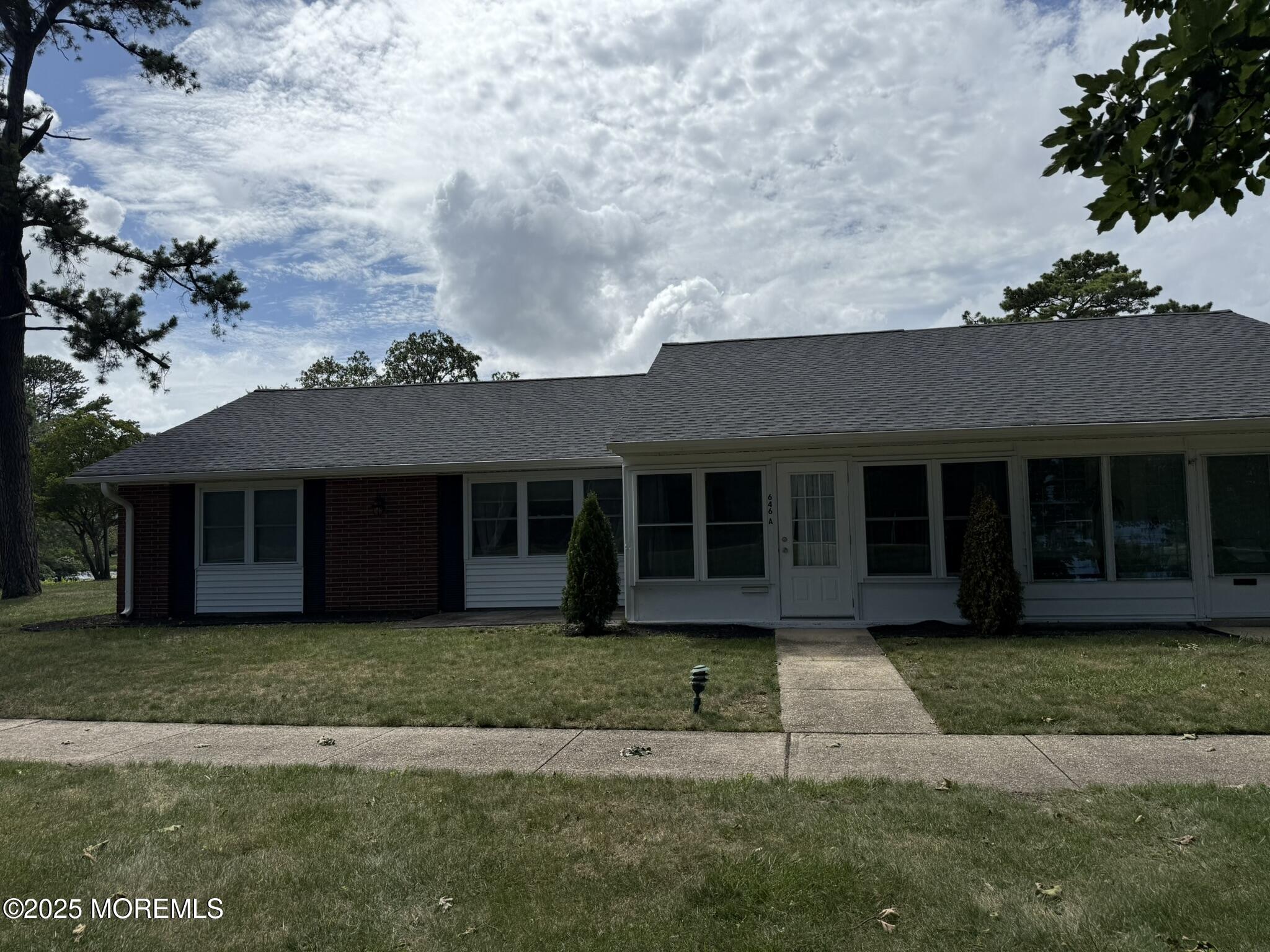 646 Plymouth Lake Drive Image 4